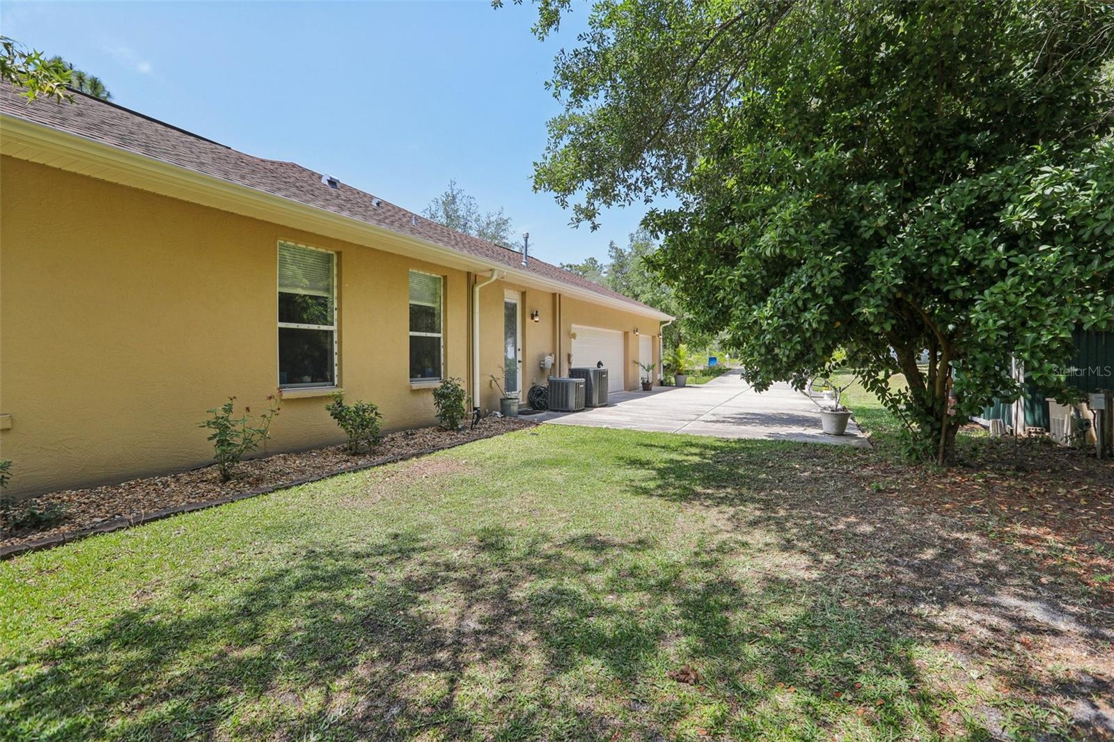 Listing photo id 33 for 18026 Nutcracker Road
