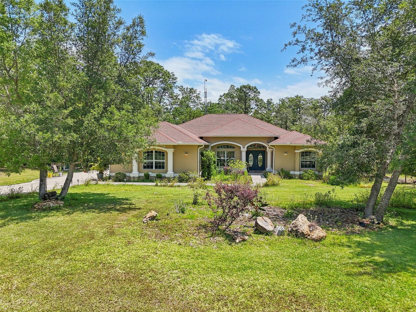 Listing photo id 40 for 18026 Nutcracker Road