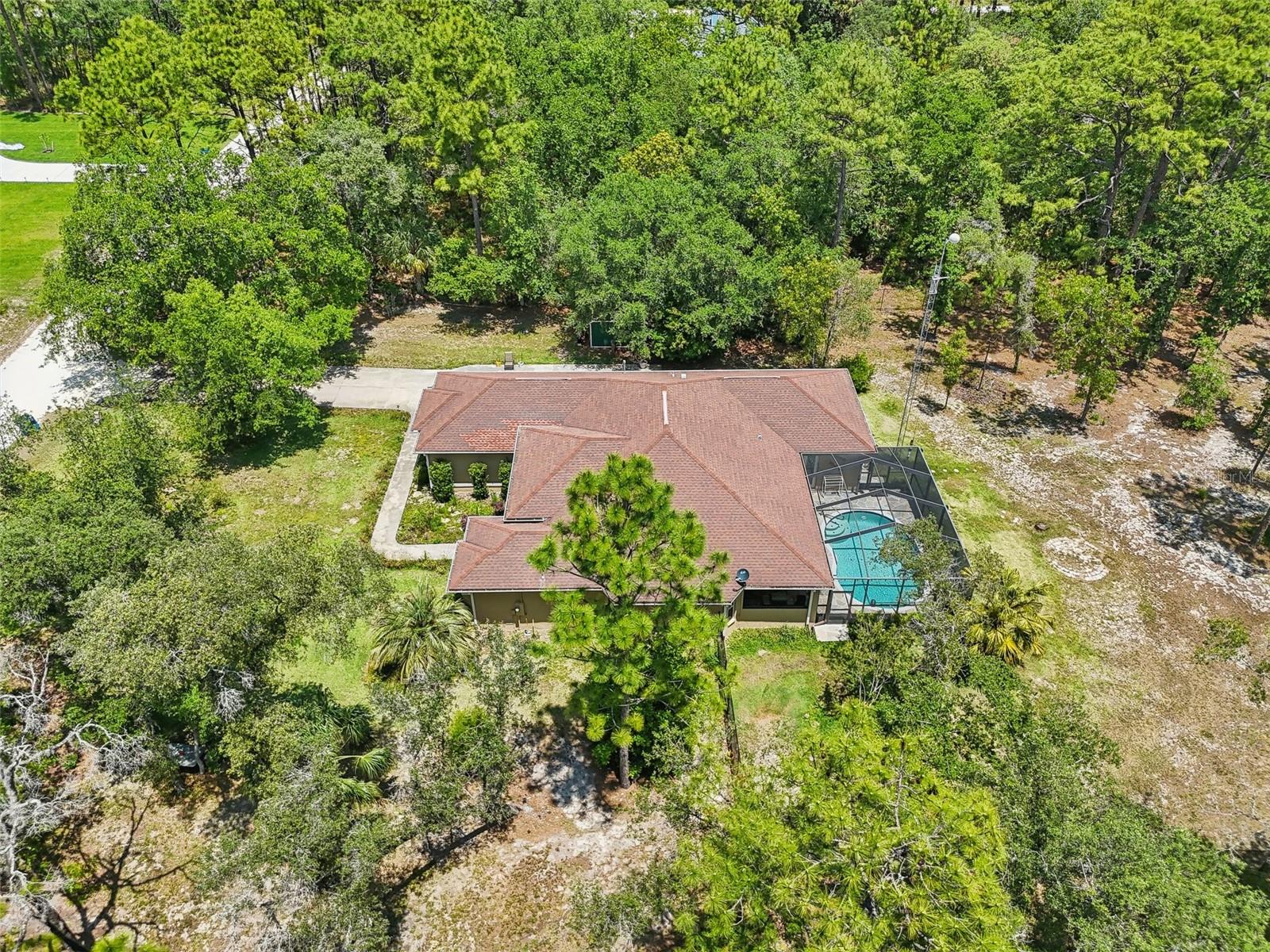 Listing photo id 45 for 18026 Nutcracker Road