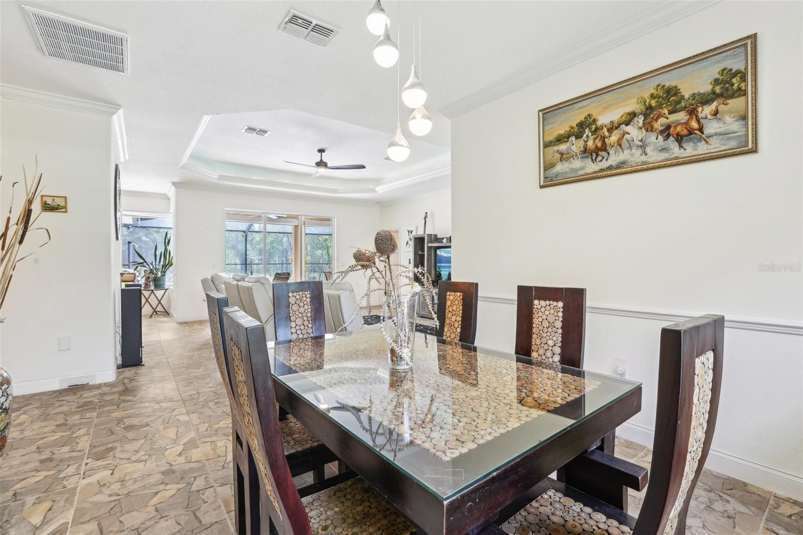 Listing photo id 6 for 18026 Nutcracker Road