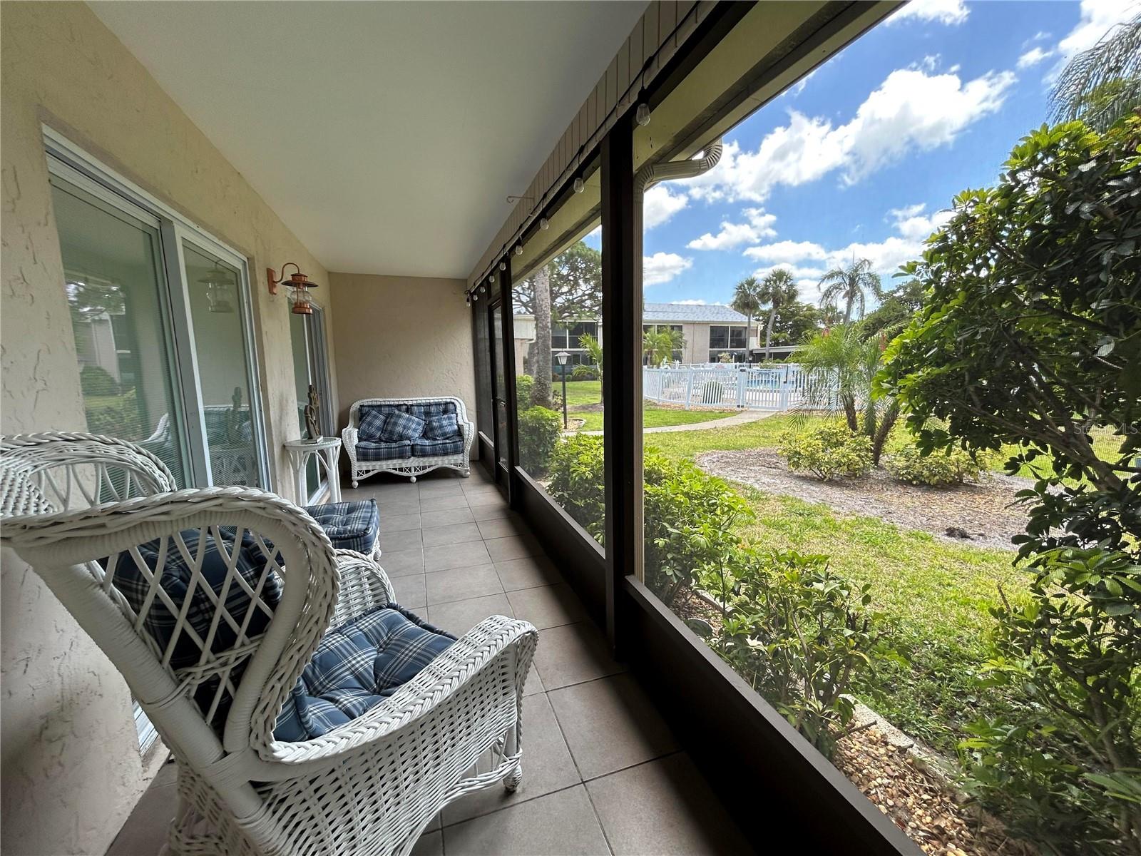 Image 21 of 26 For 6301 Manatee Avenue W