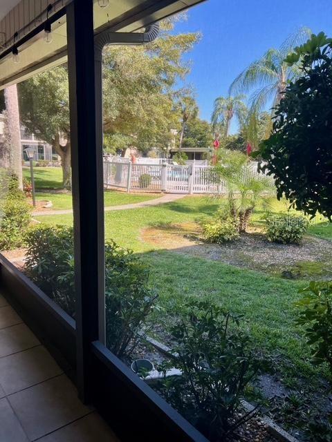 Image 22 of 26 For 6301 Manatee Avenue W
