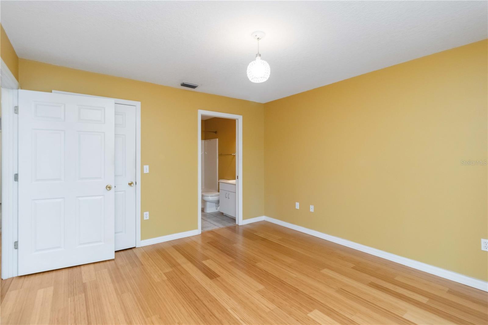 Image 32 of 47 For 642 Jefferson Avenue 13