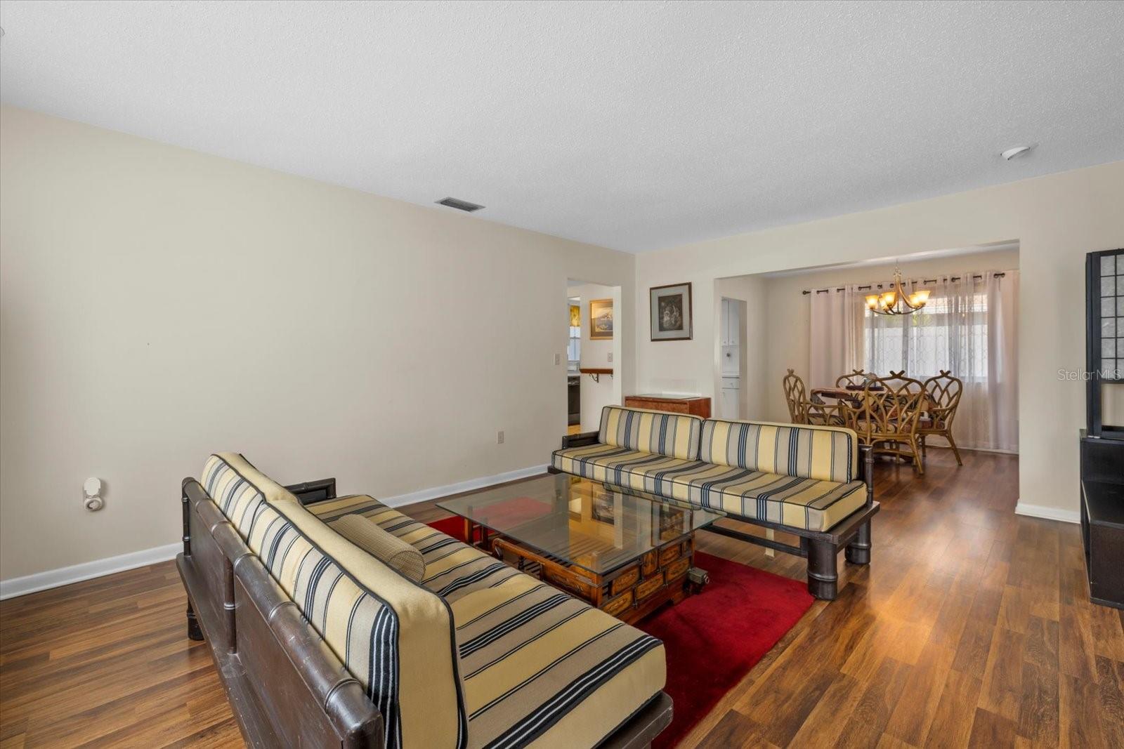 Image 12 of 33 For 2749 Riverbluff Place V65