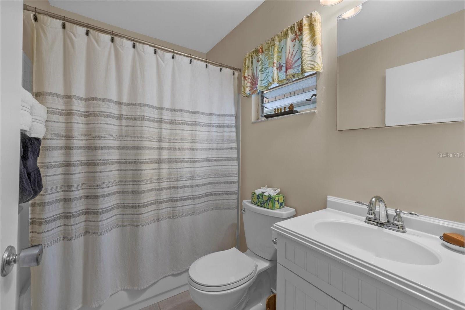 Image 15 of 33 For 2749 Riverbluff Place V65