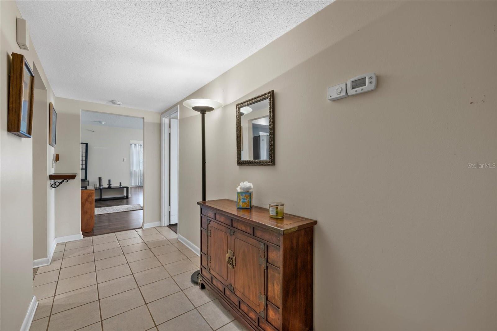 Image 3 of 33 For 2749 Riverbluff Place V65