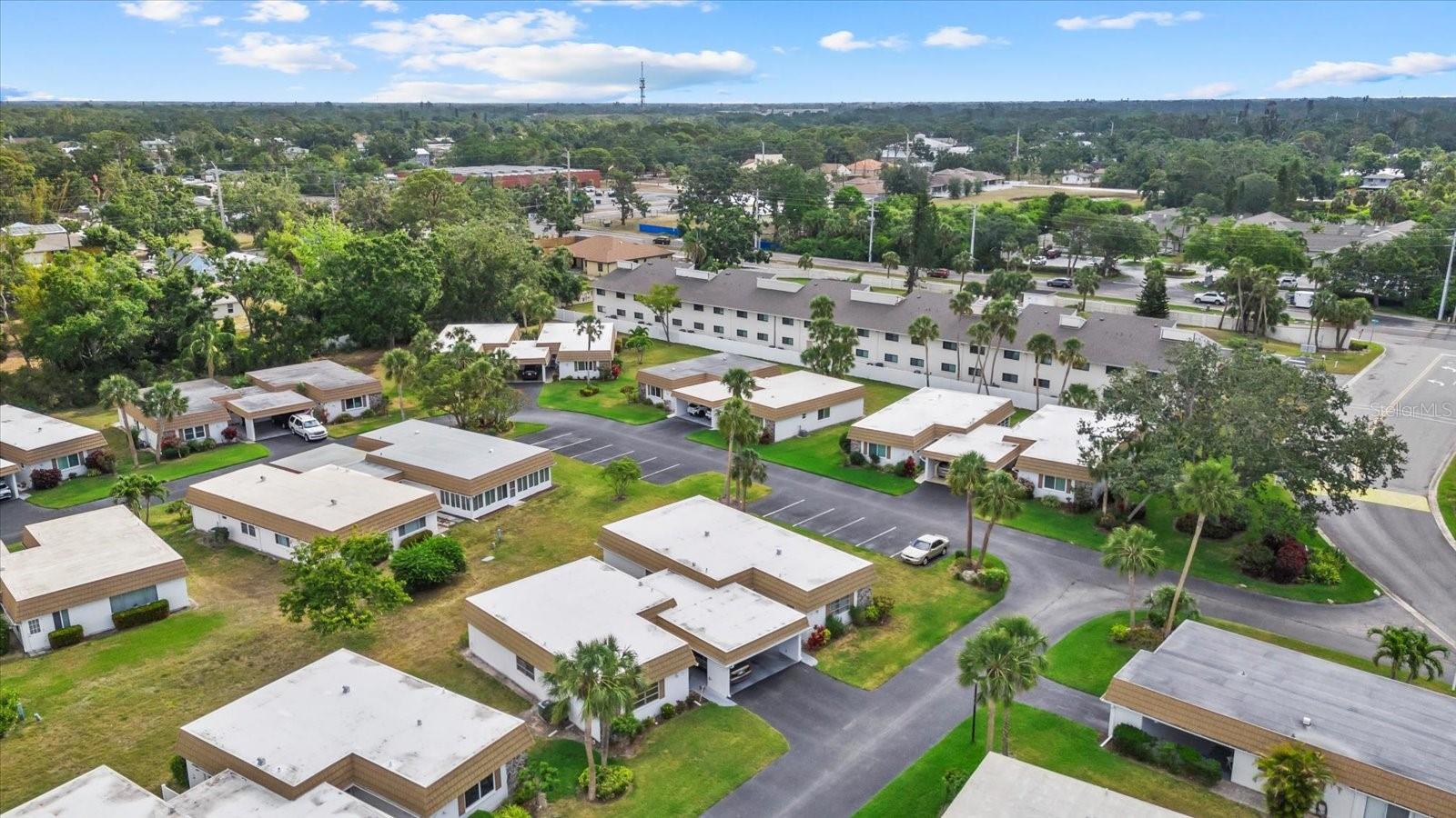 Image 32 of 33 For 2749 Riverbluff Place V65