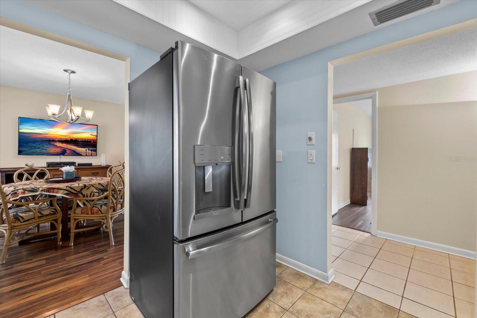 Image 6 of 33 For 2749 Riverbluff Place V65