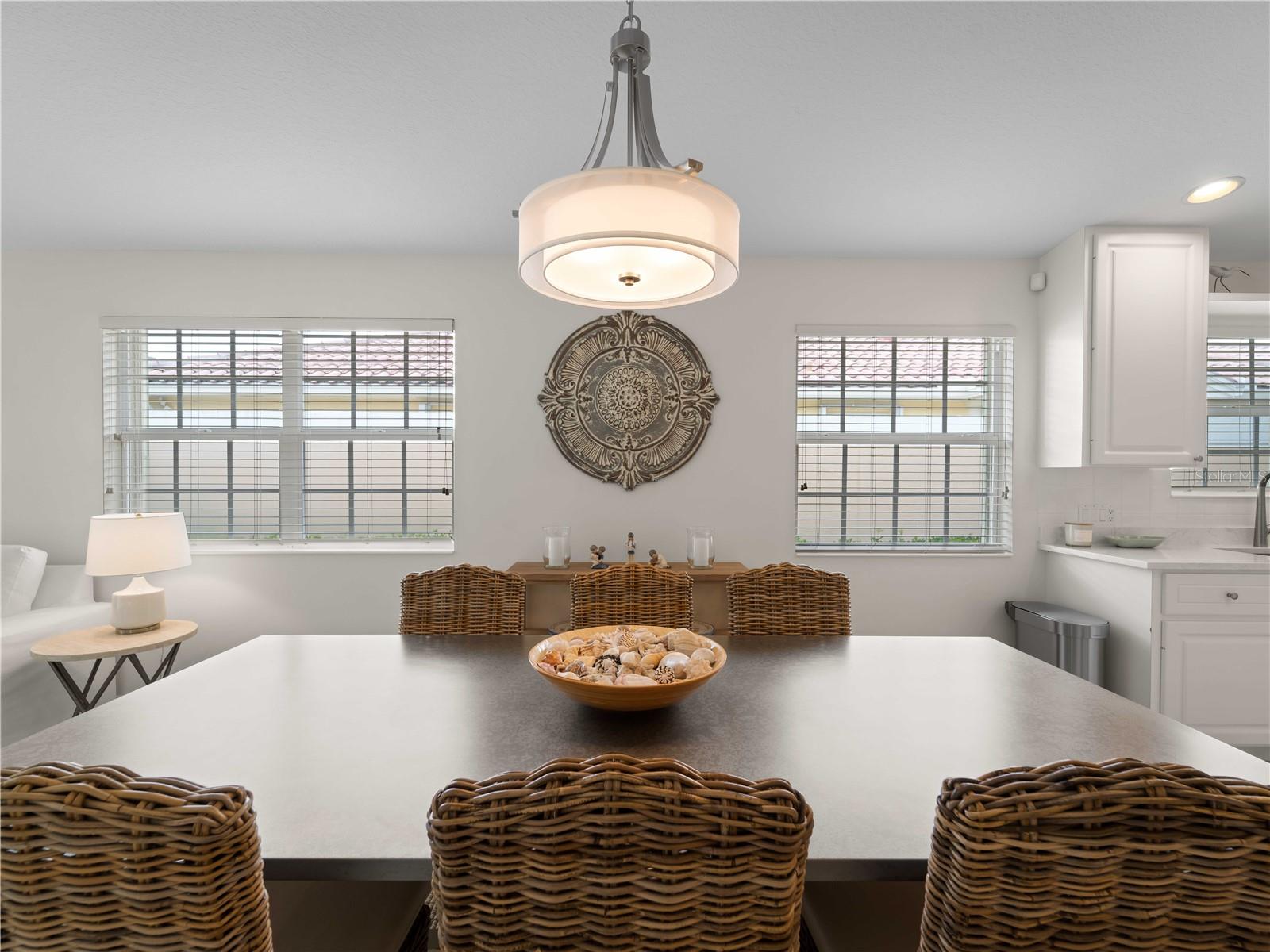 Listing photo id 11 for 7641 Quinto Drive