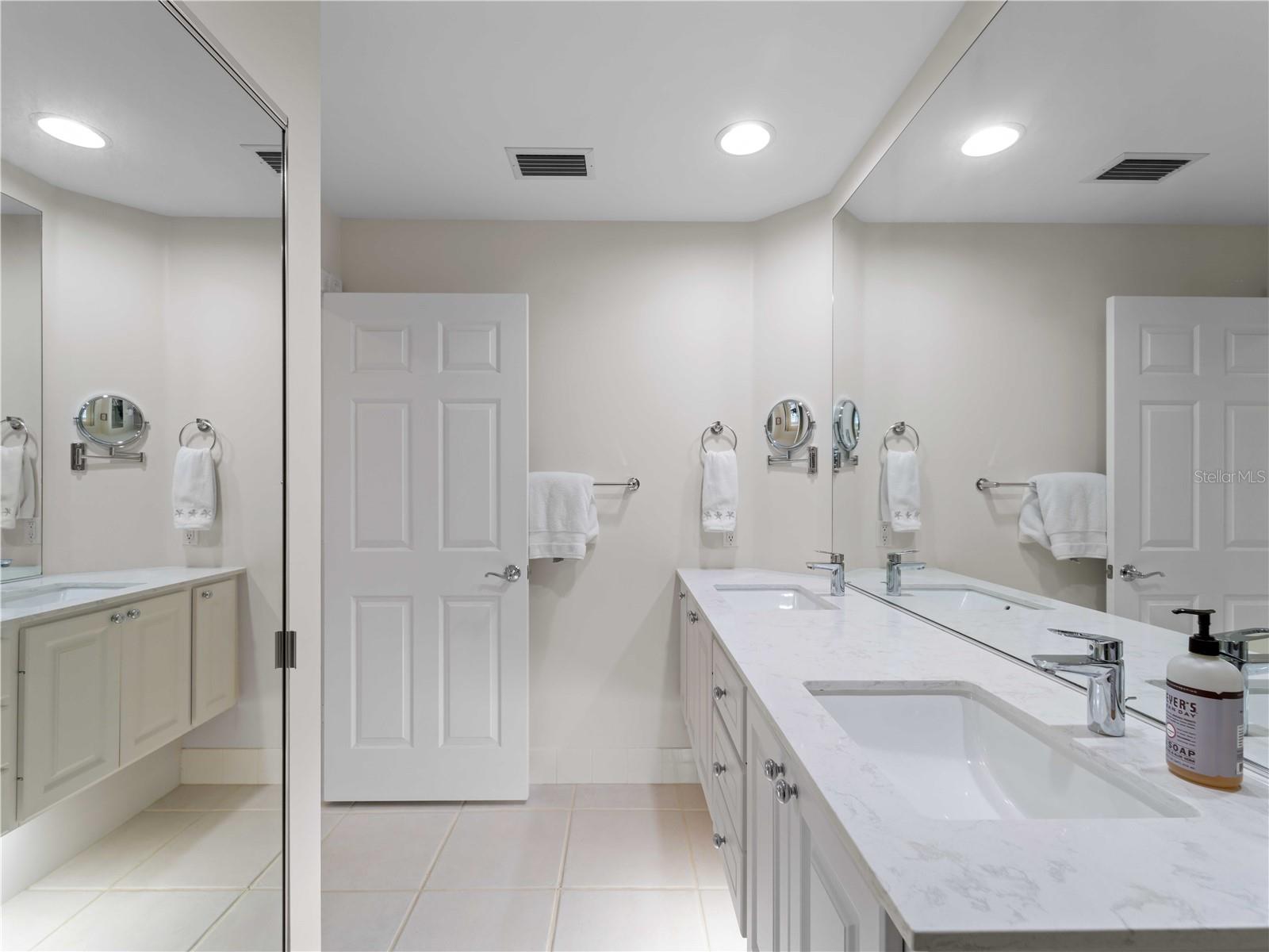 Listing photo id 20 for 7641 Quinto Drive