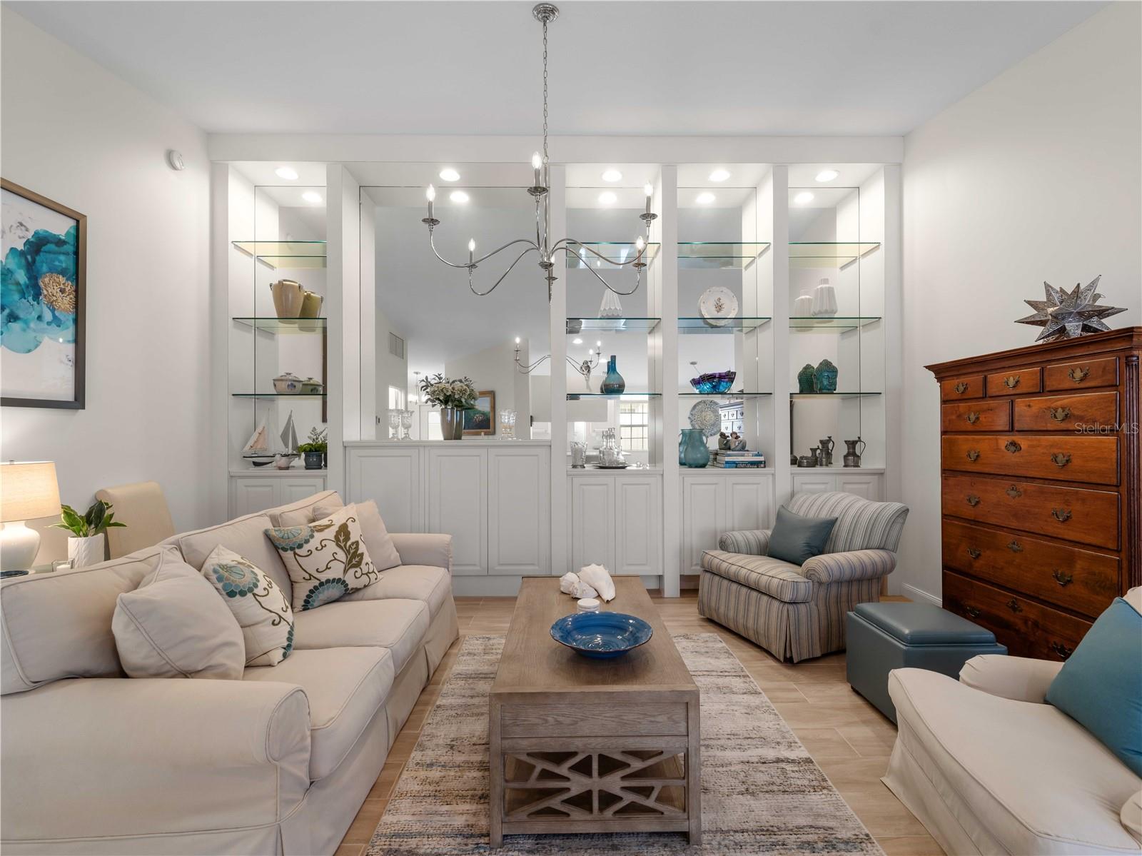 Listing photo id 3 for 7641 Quinto Drive