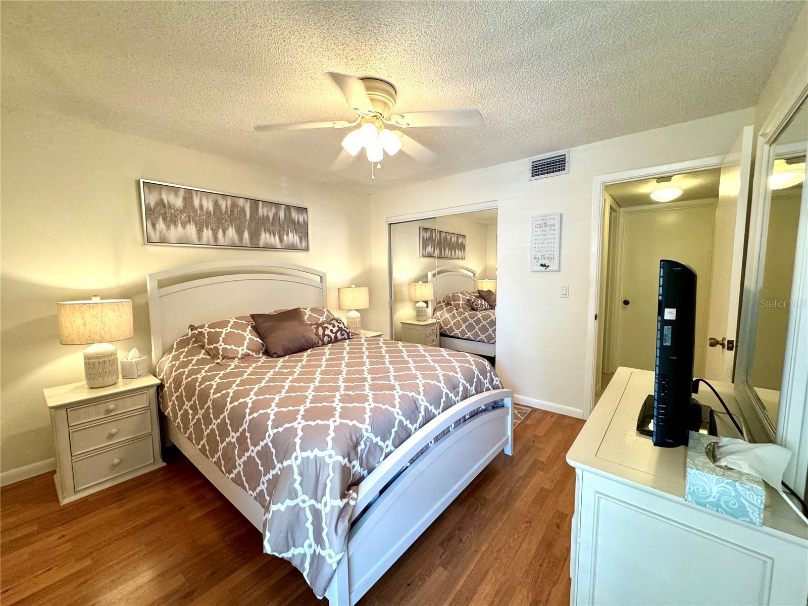 Image 15 of 51 For 4409 Longmeadow  41