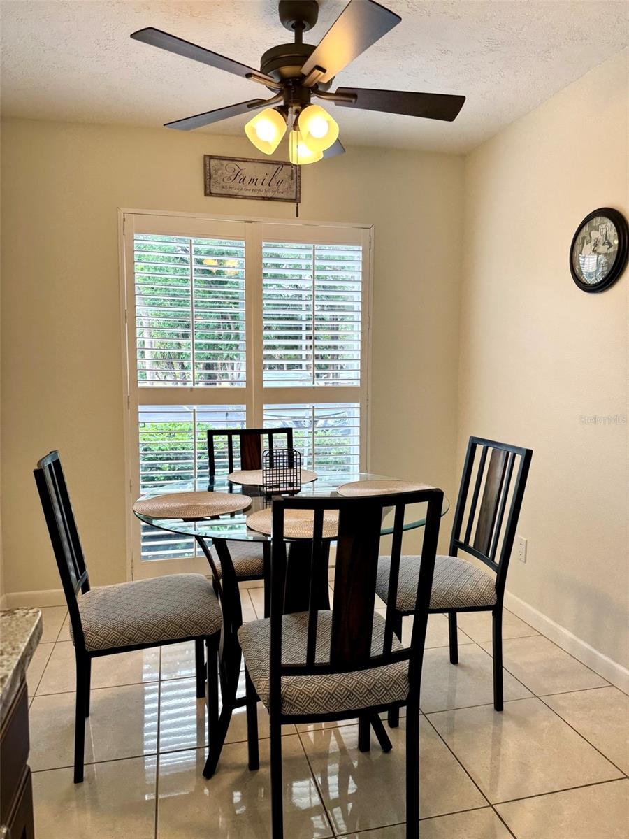 Image 4 of 51 For 4409 Longmeadow  41