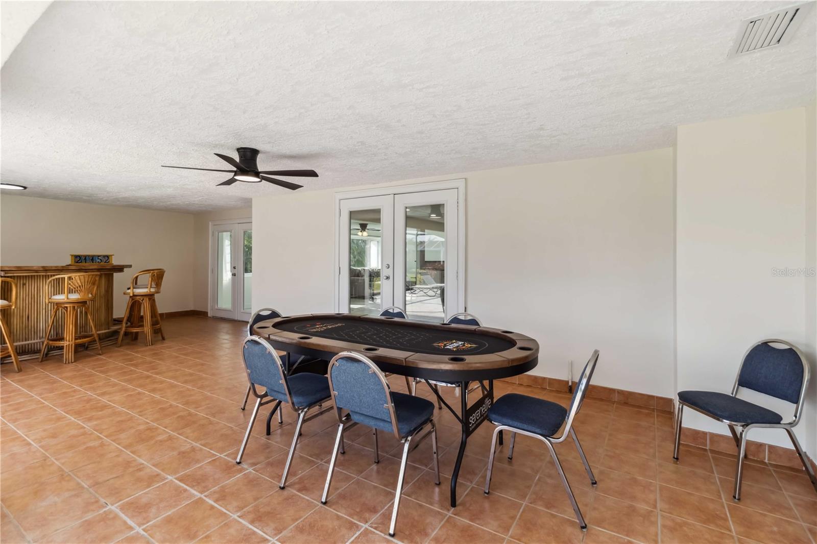 Image 19 of 37 For 21152 Higgs Drive