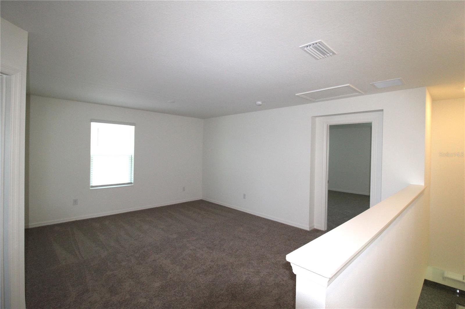 Image 10 of 33 For 10915 Bluestem Cove