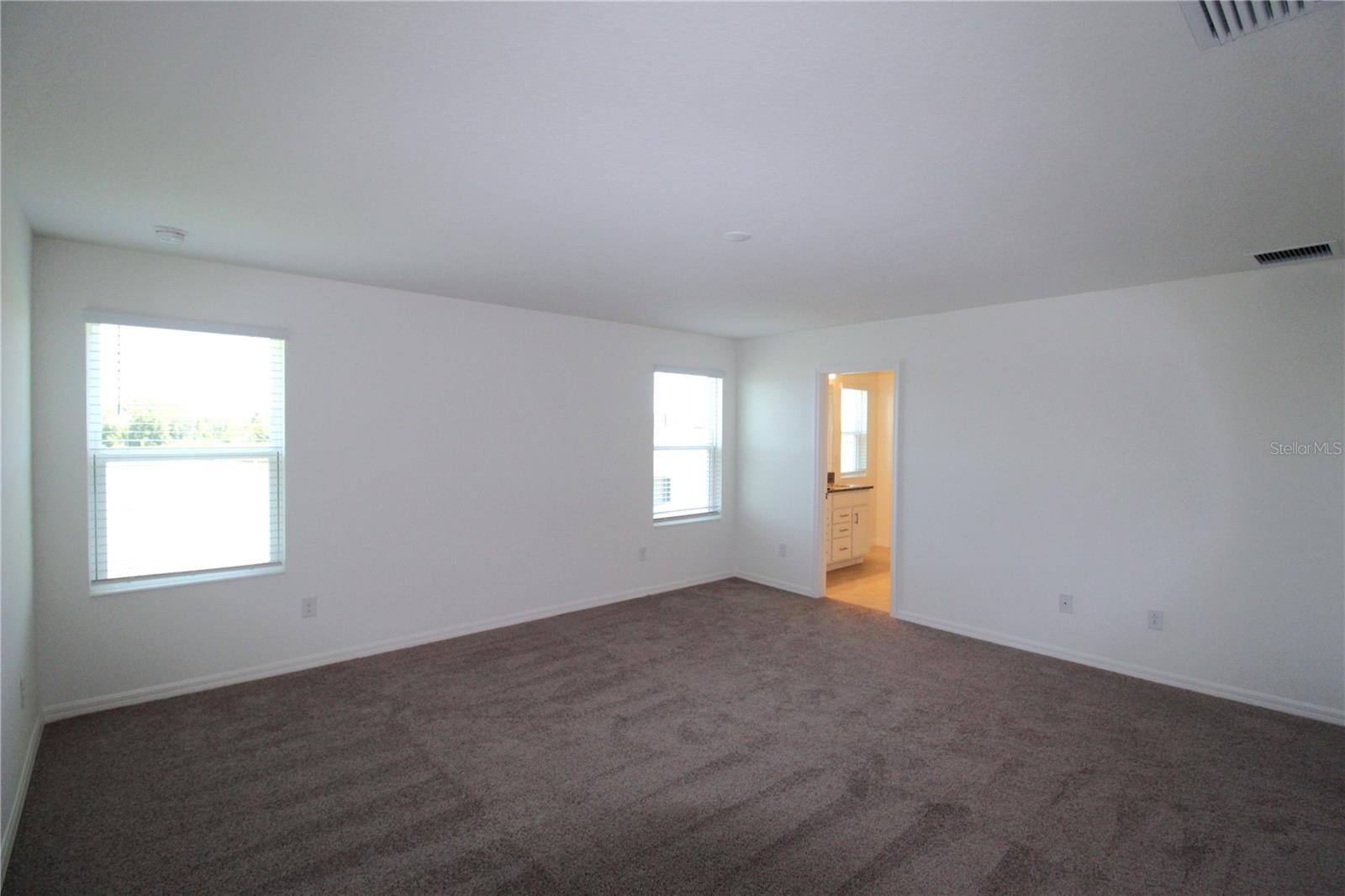 Image 12 of 33 For 10915 Bluestem Cove