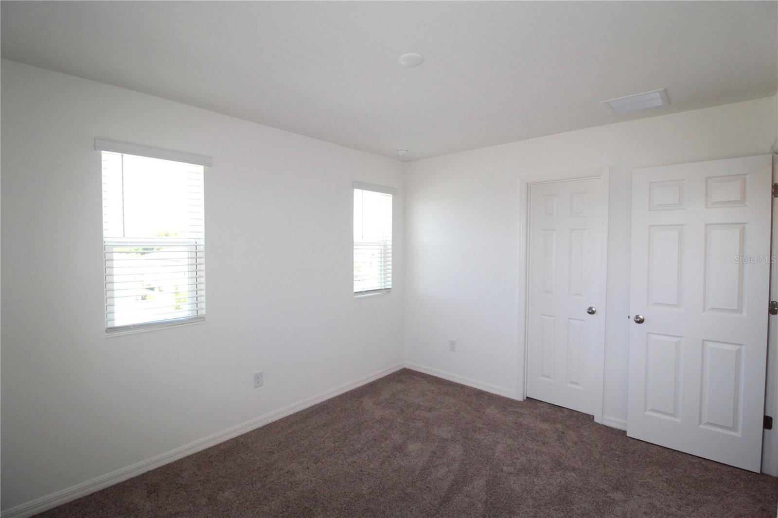 Image 20 of 33 For 10915 Bluestem Cove