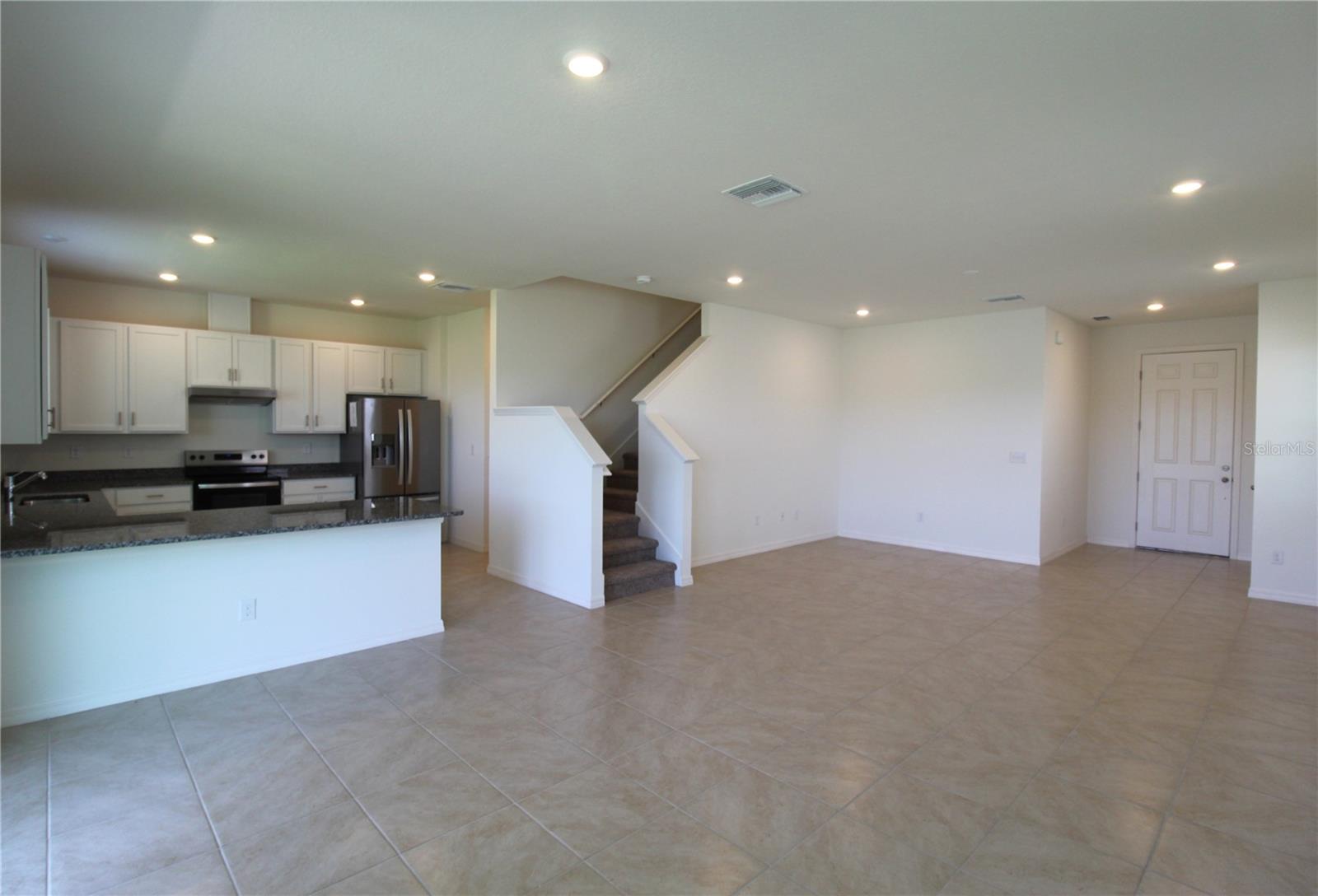Image 6 of 33 For 10915 Bluestem Cove