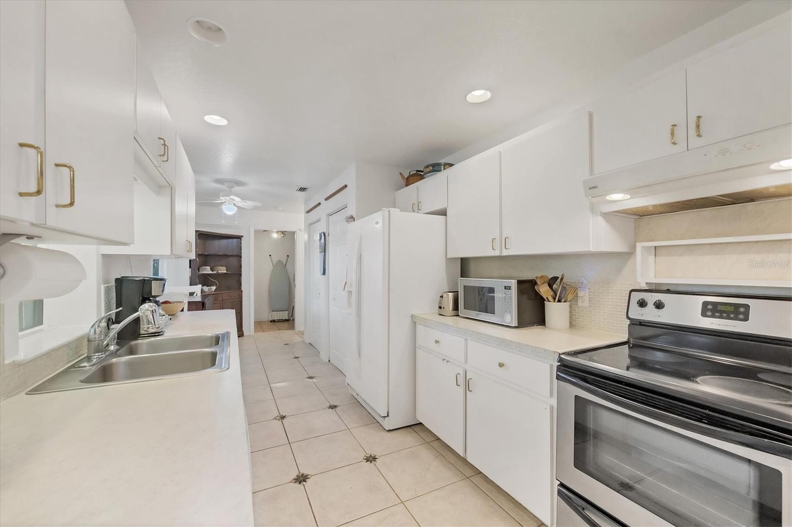 Image 10 of 28 For 9366 Westminster Avenue