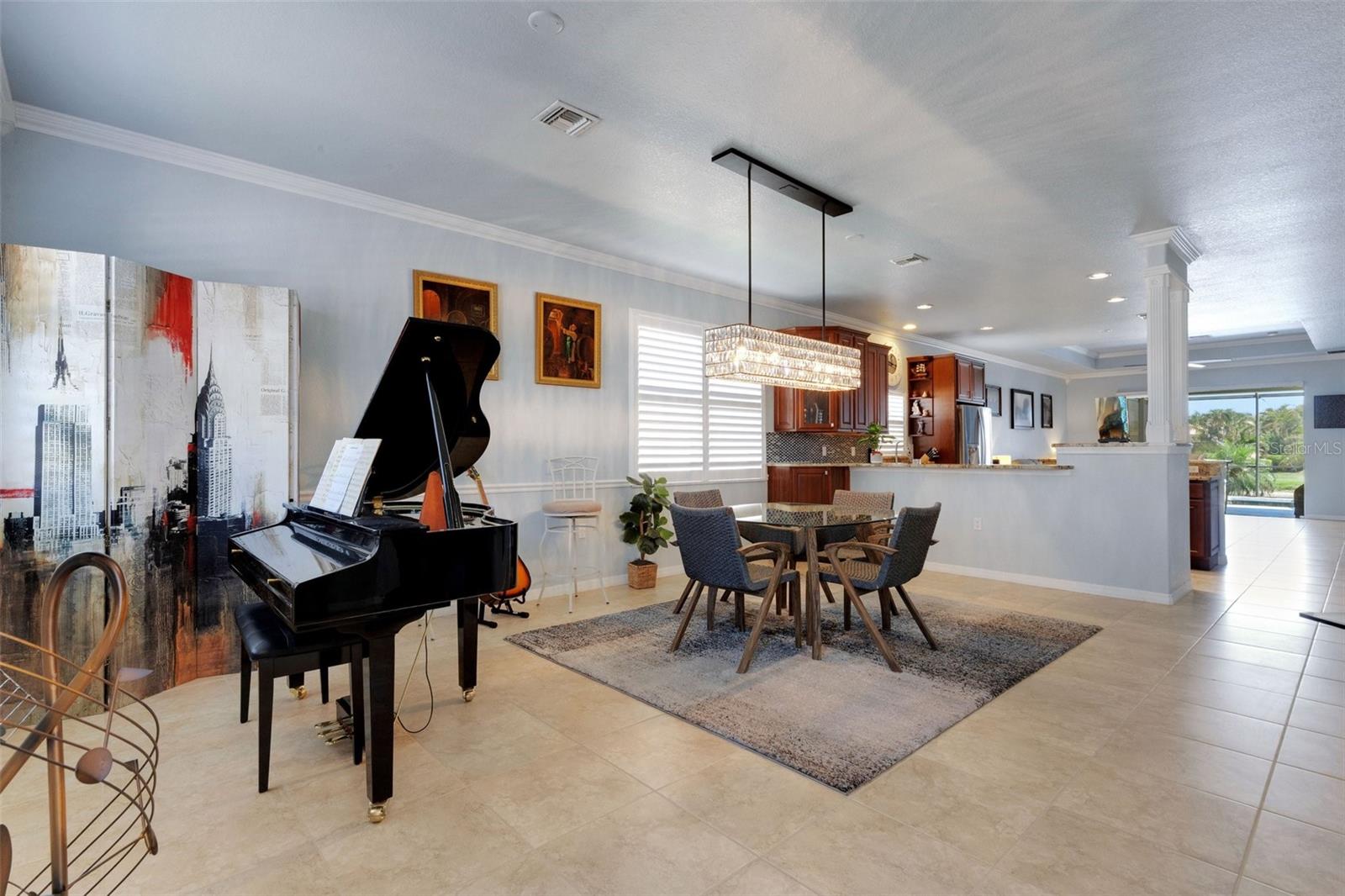 Image 10 of 99 For 212 River Enclave Court