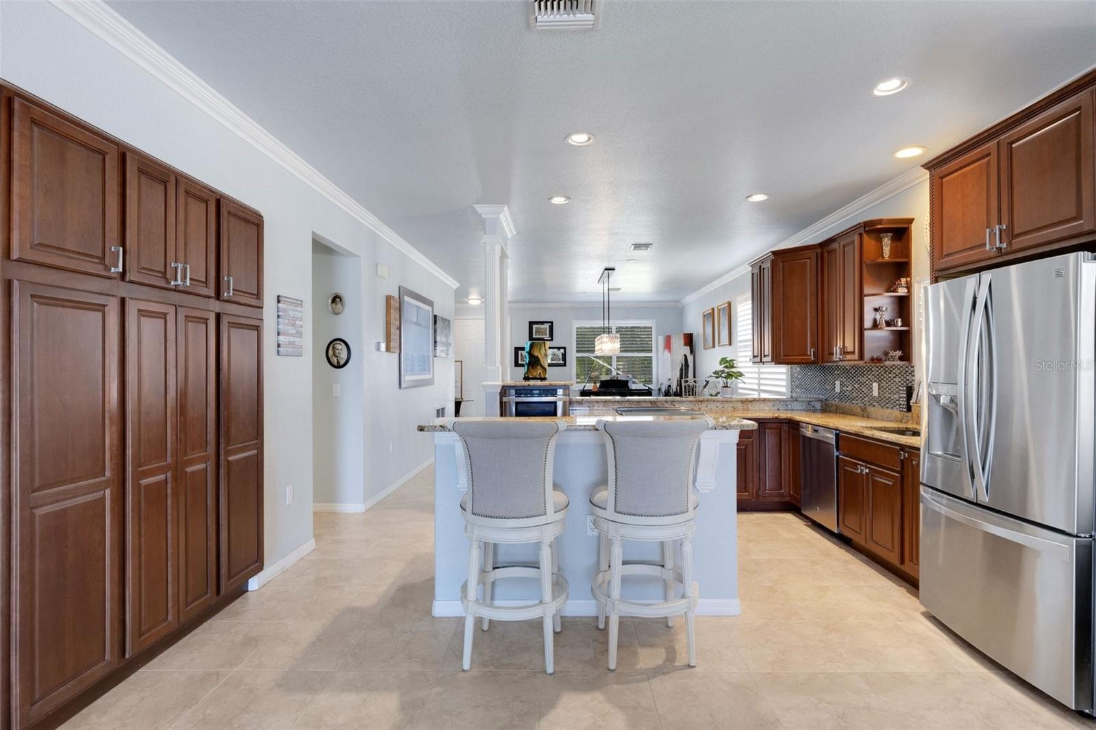 Image 22 of 99 For 212 River Enclave Court