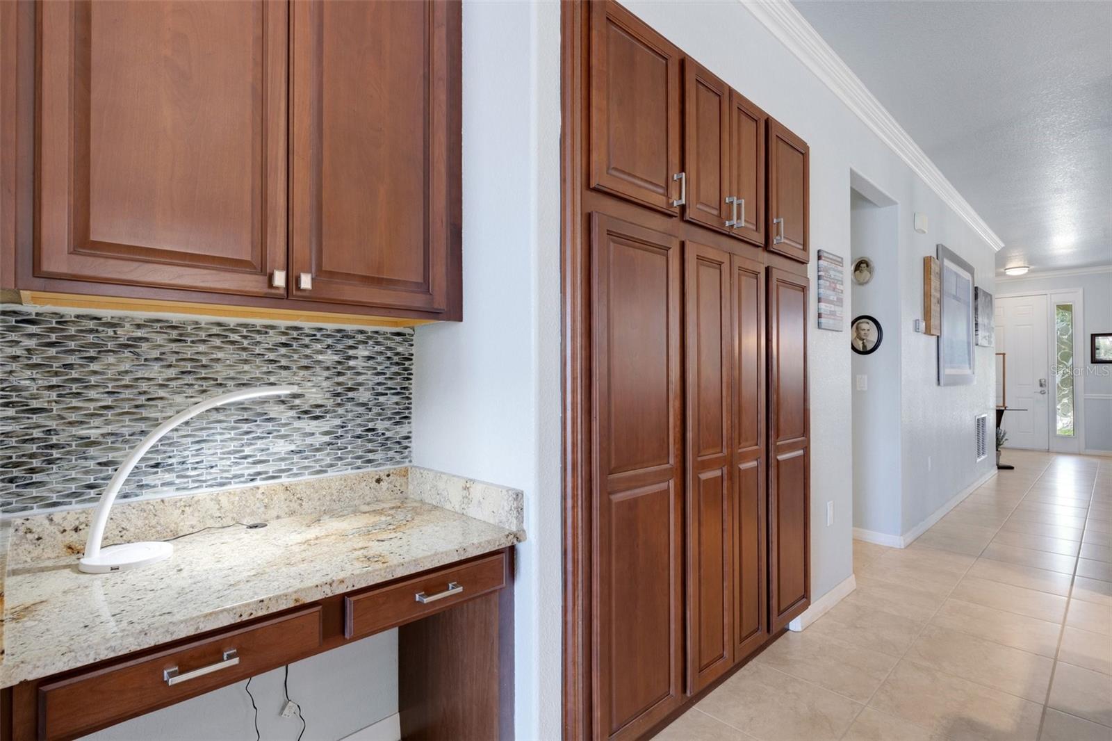 Image 23 of 99 For 212 River Enclave Court