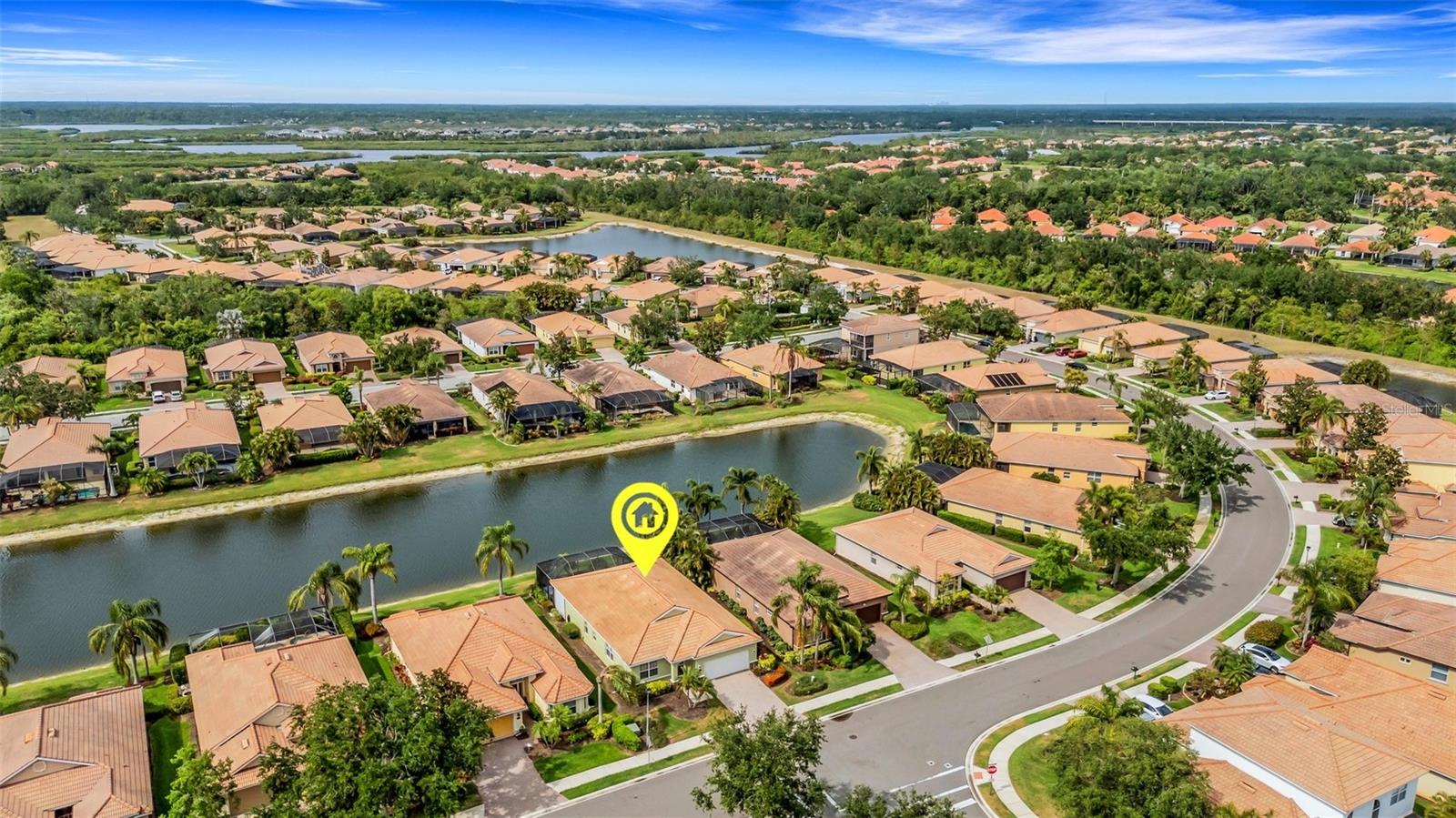 Image 4 of 99 For 212 River Enclave Court