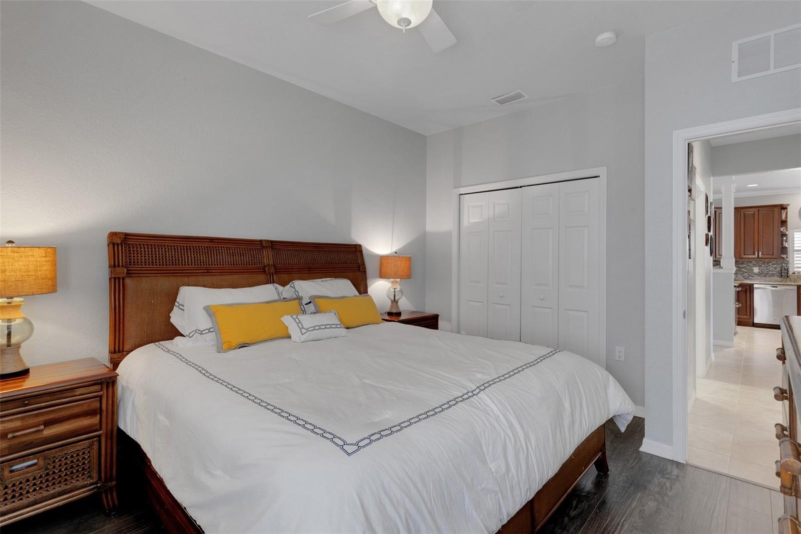 Image 41 of 99 For 212 River Enclave Court