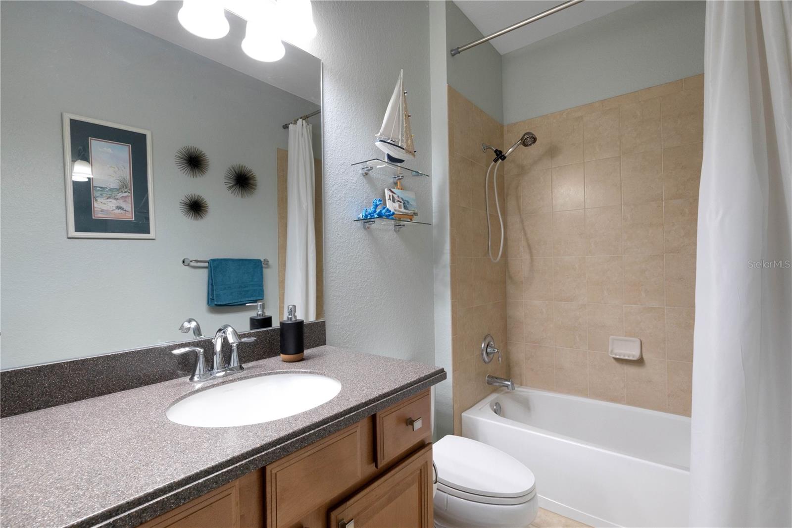 Image 43 of 99 For 212 River Enclave Court