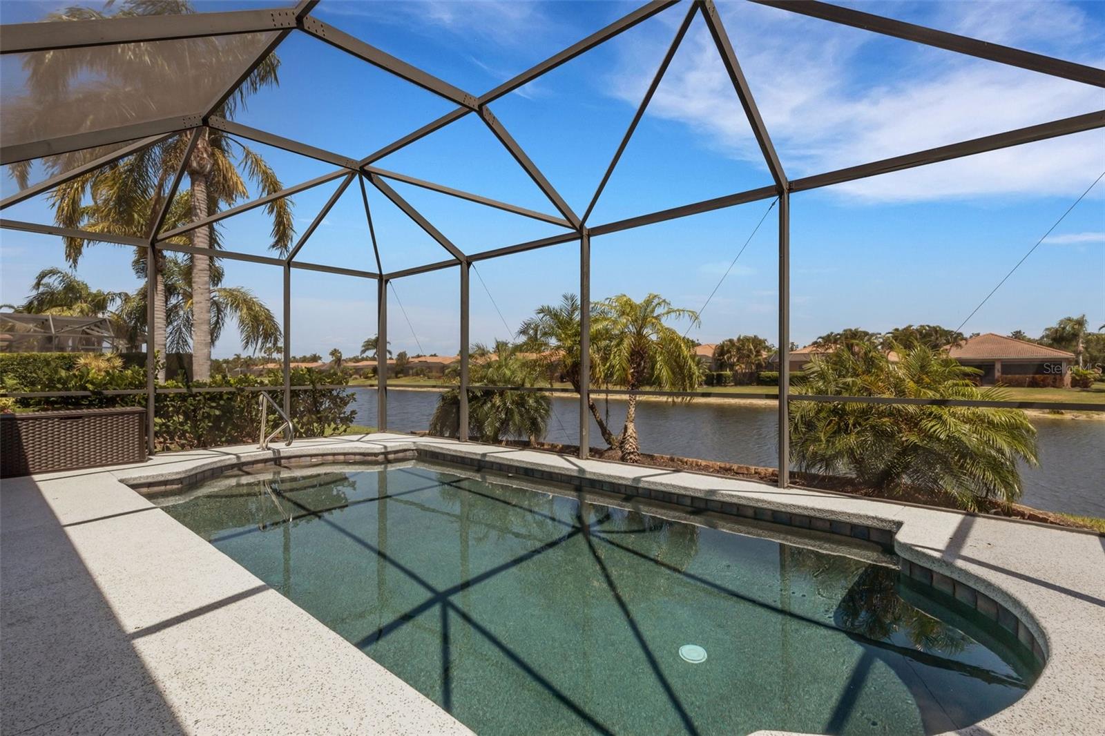Image 52 of 99 For 212 River Enclave Court