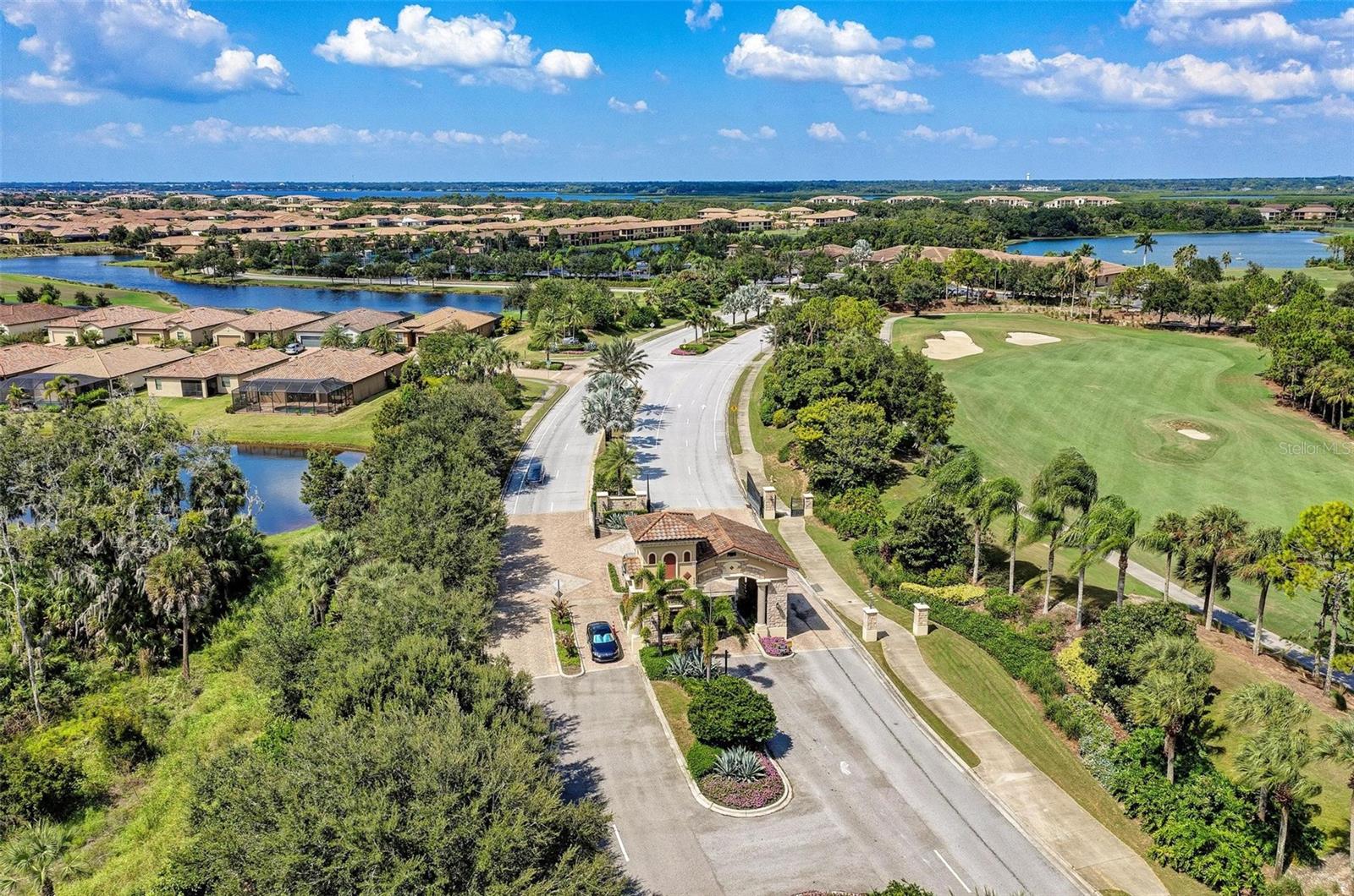Image 62 of 99 For 212 River Enclave Court
