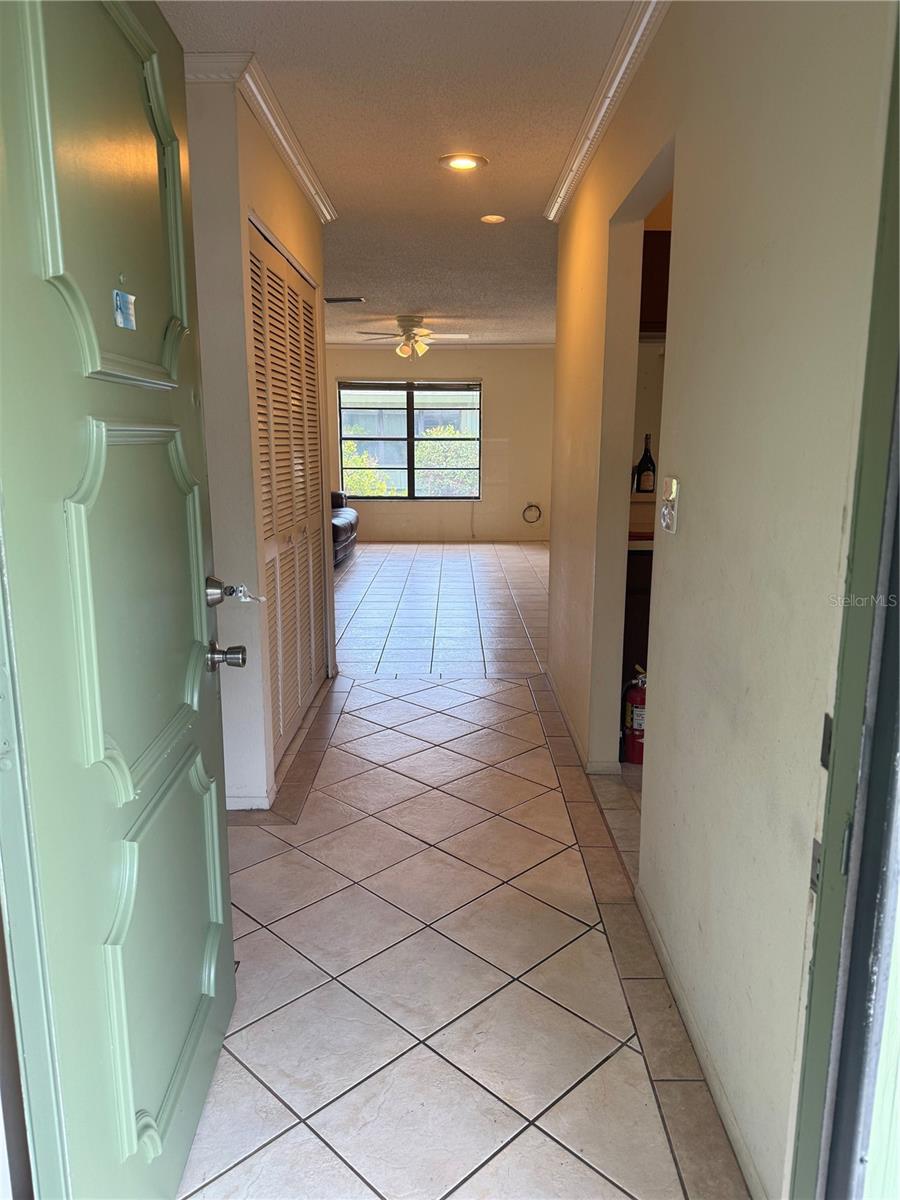 Image 2 of 16 For 5014 Barrington Circle 2102