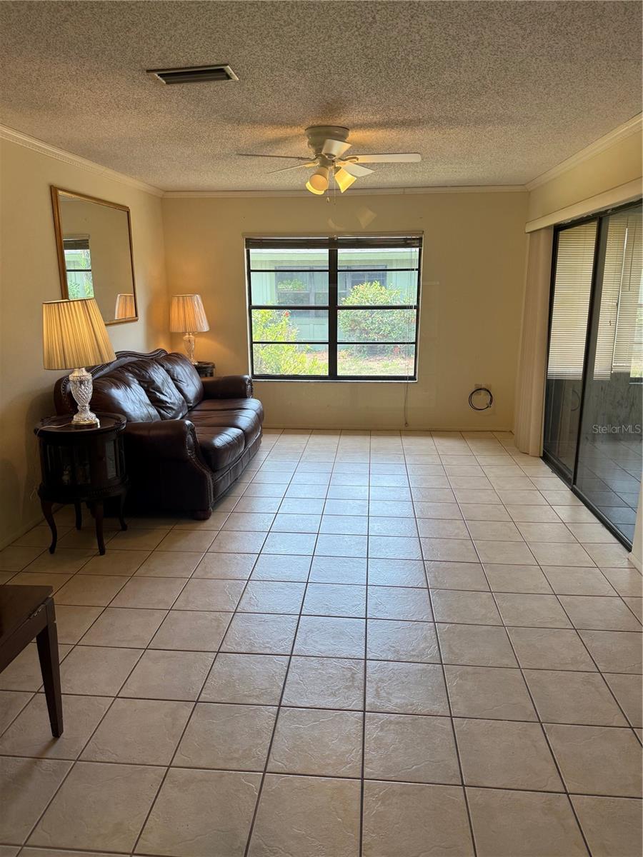 Image 3 of 16 For 5014 Barrington Circle 2102