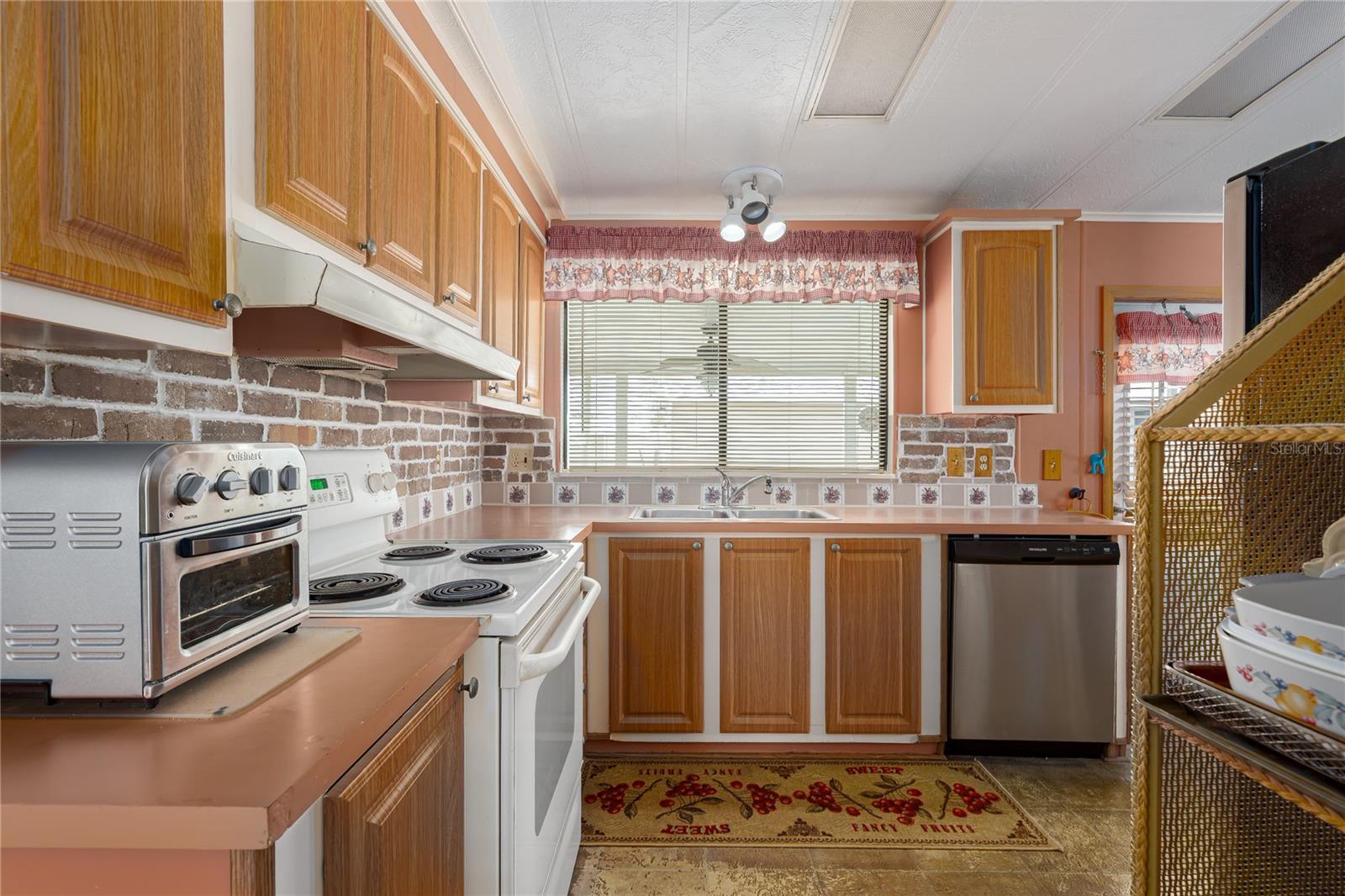 Image 15 of 31 For 3108 Dorothy Place