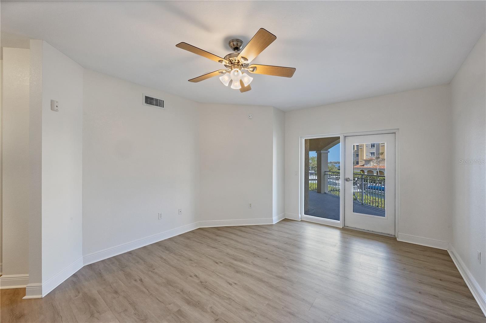Image 13 of 36 For 14041 Bellagio Way 214