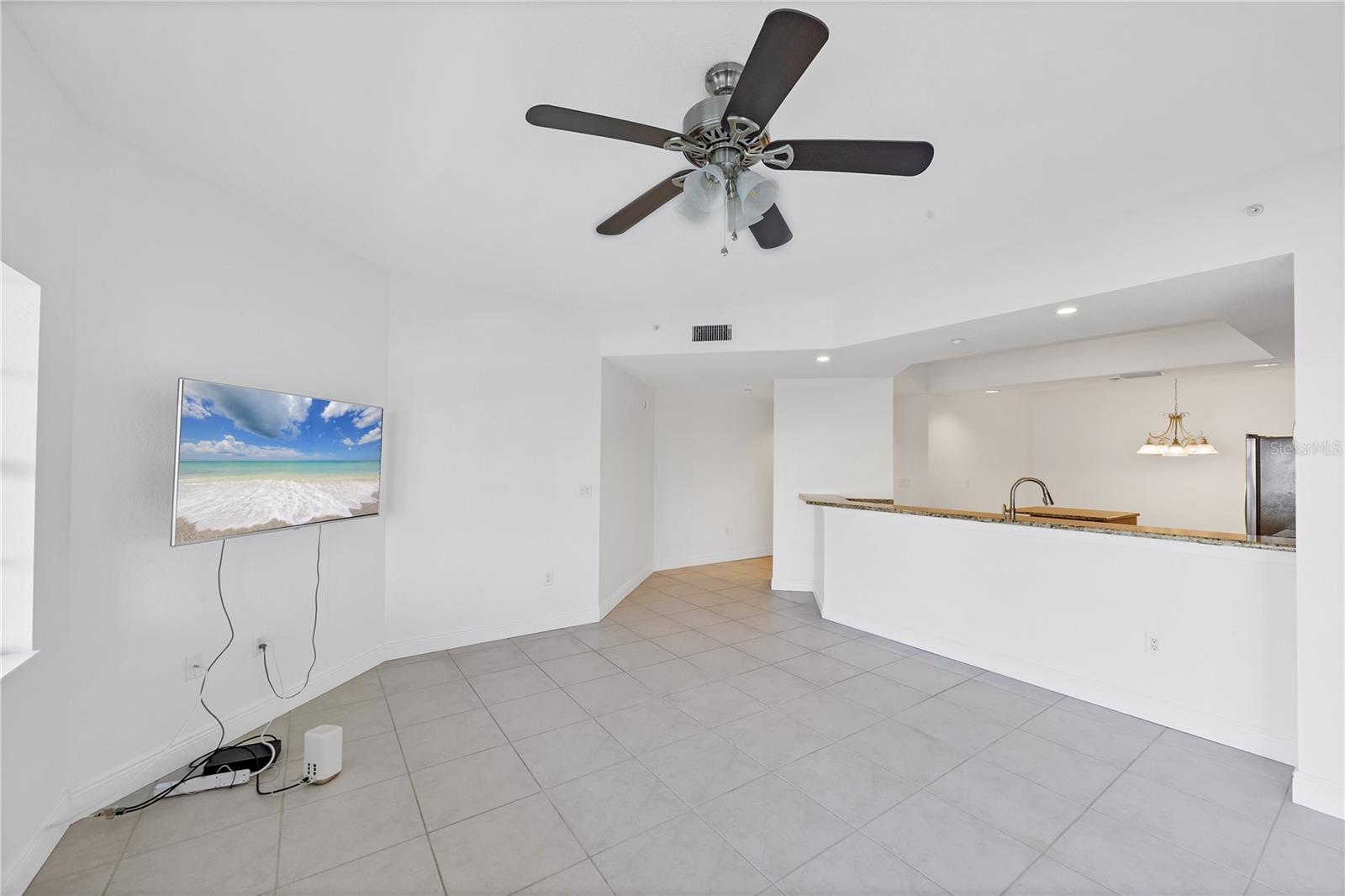 Image 8 of 36 For 14041 Bellagio Way 214