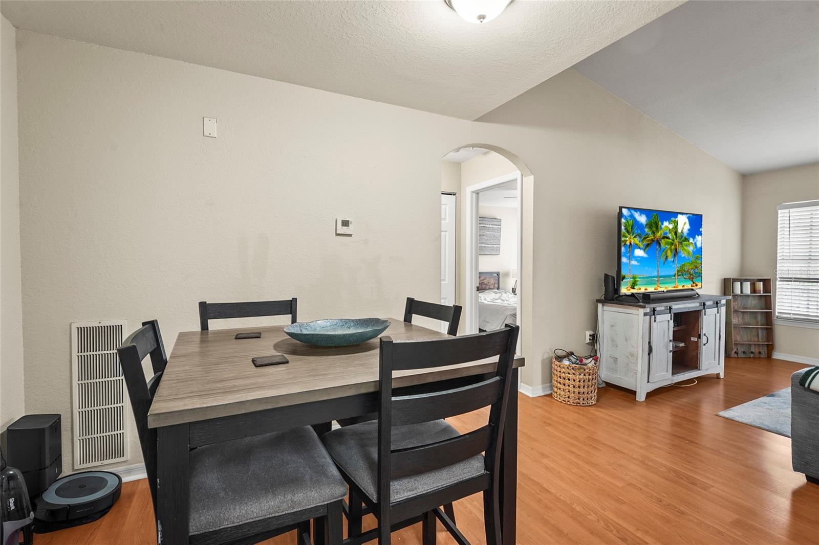 Image 13 of 31 For 8821 Manor Loop 205