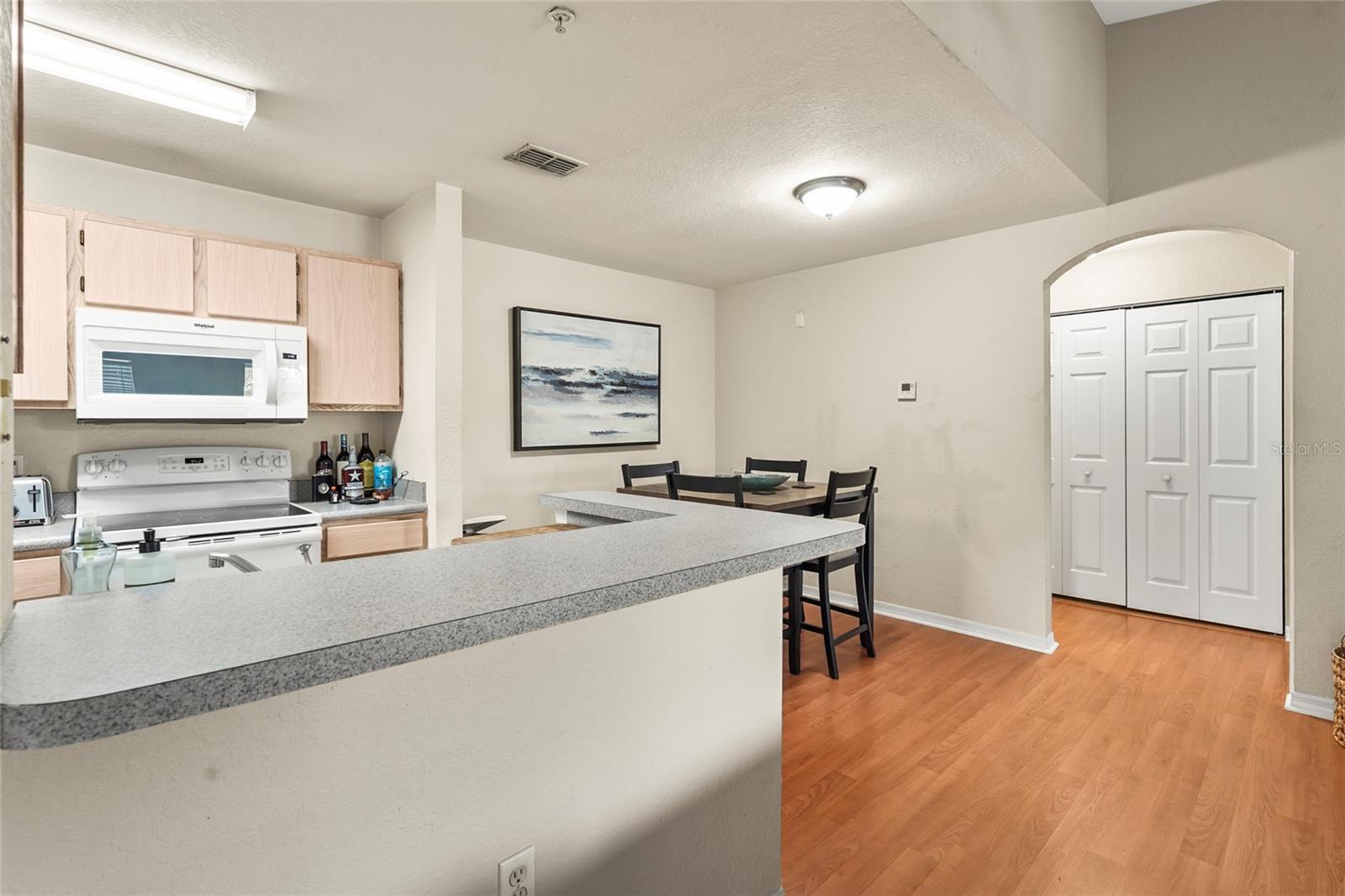 Image 8 of 31 For 8821 Manor Loop 205