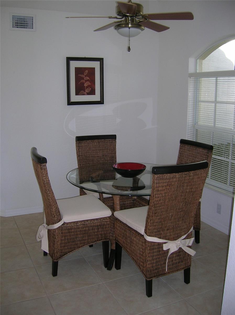 Image 7 of 19 For 7279 Cedar Hollow Circle 101