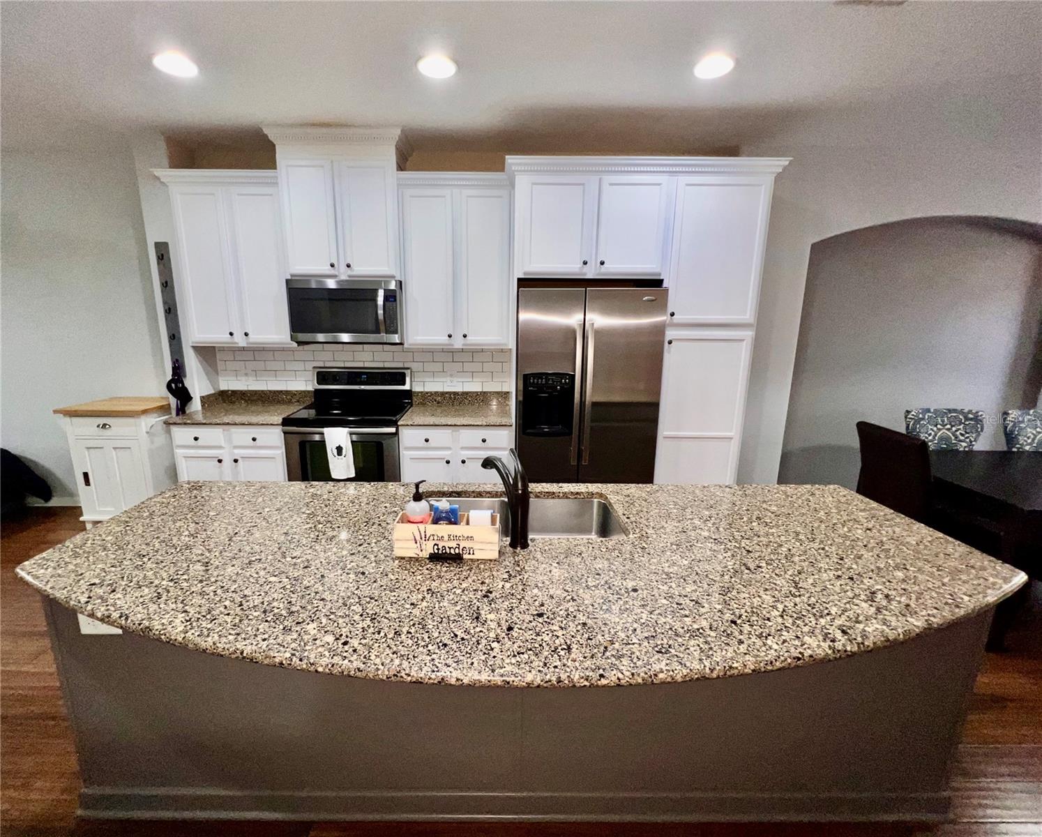 Image 11 of 40 For 9622 Bay Grove Lane