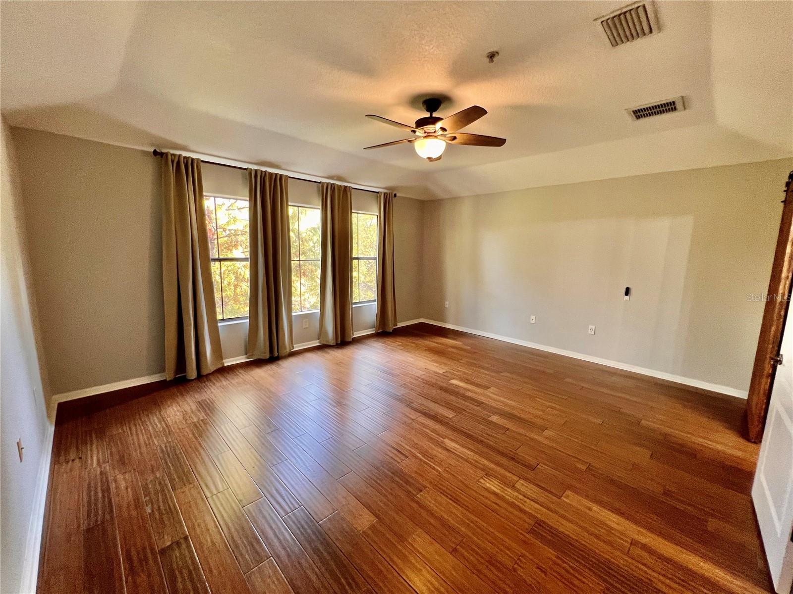 Image 24 of 40 For 9622 Bay Grove Lane