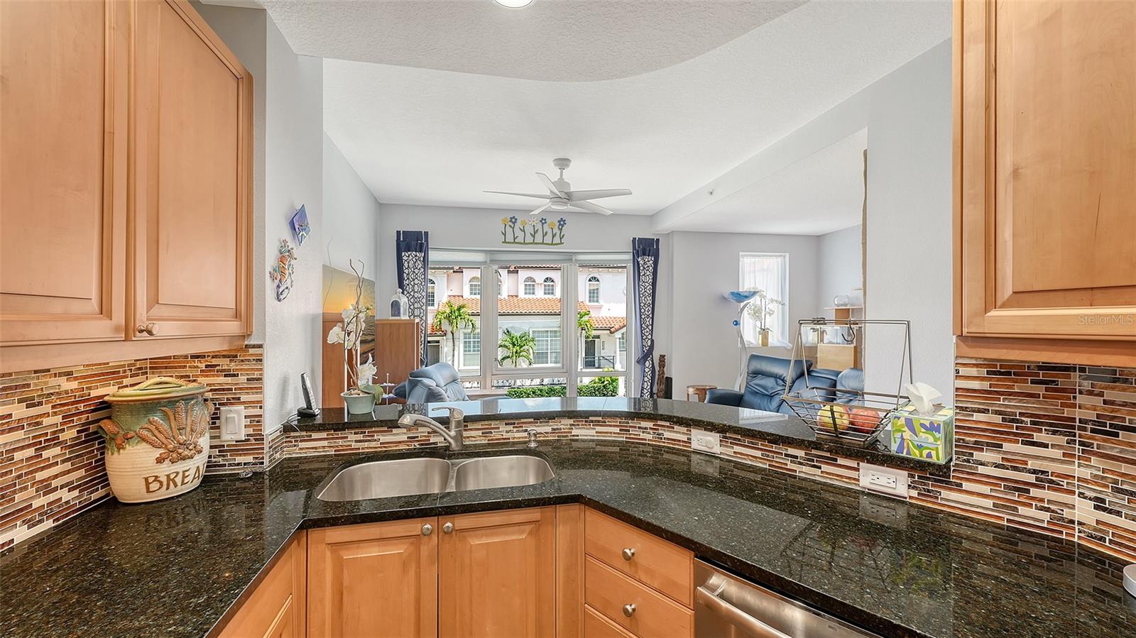 Image 19 of 64 For 235 Cocoanut Avenue 108b