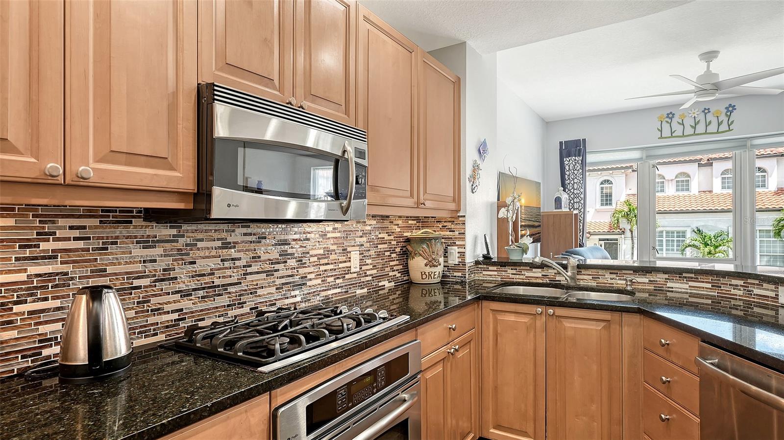 Image 20 of 64 For 235 Cocoanut Avenue 108b
