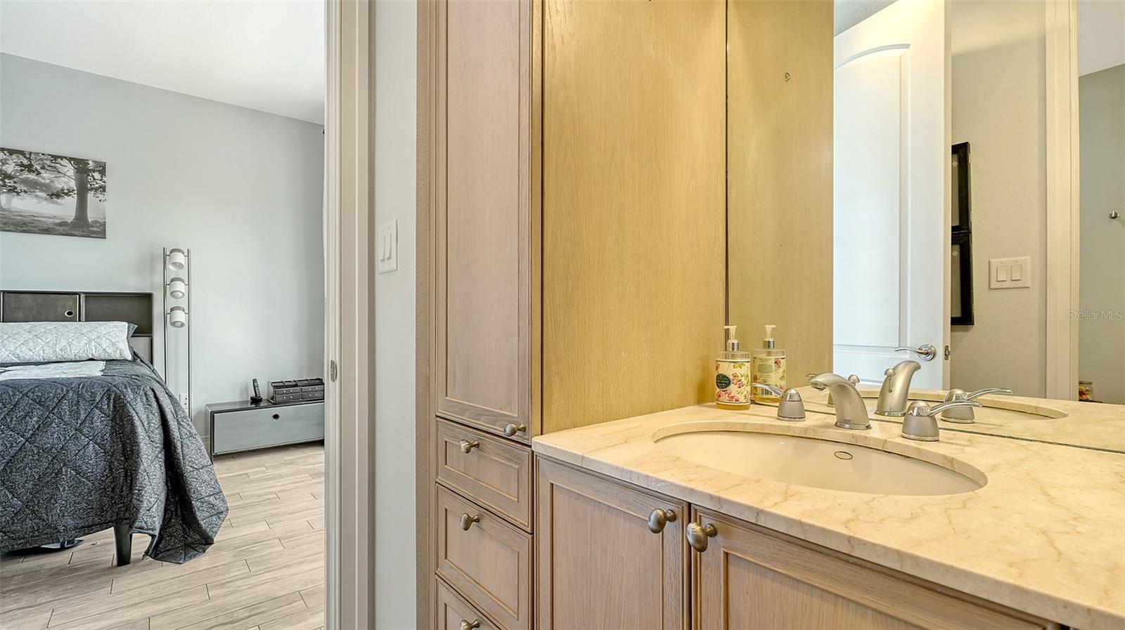 Image 33 of 64 For 235 Cocoanut Avenue 108b