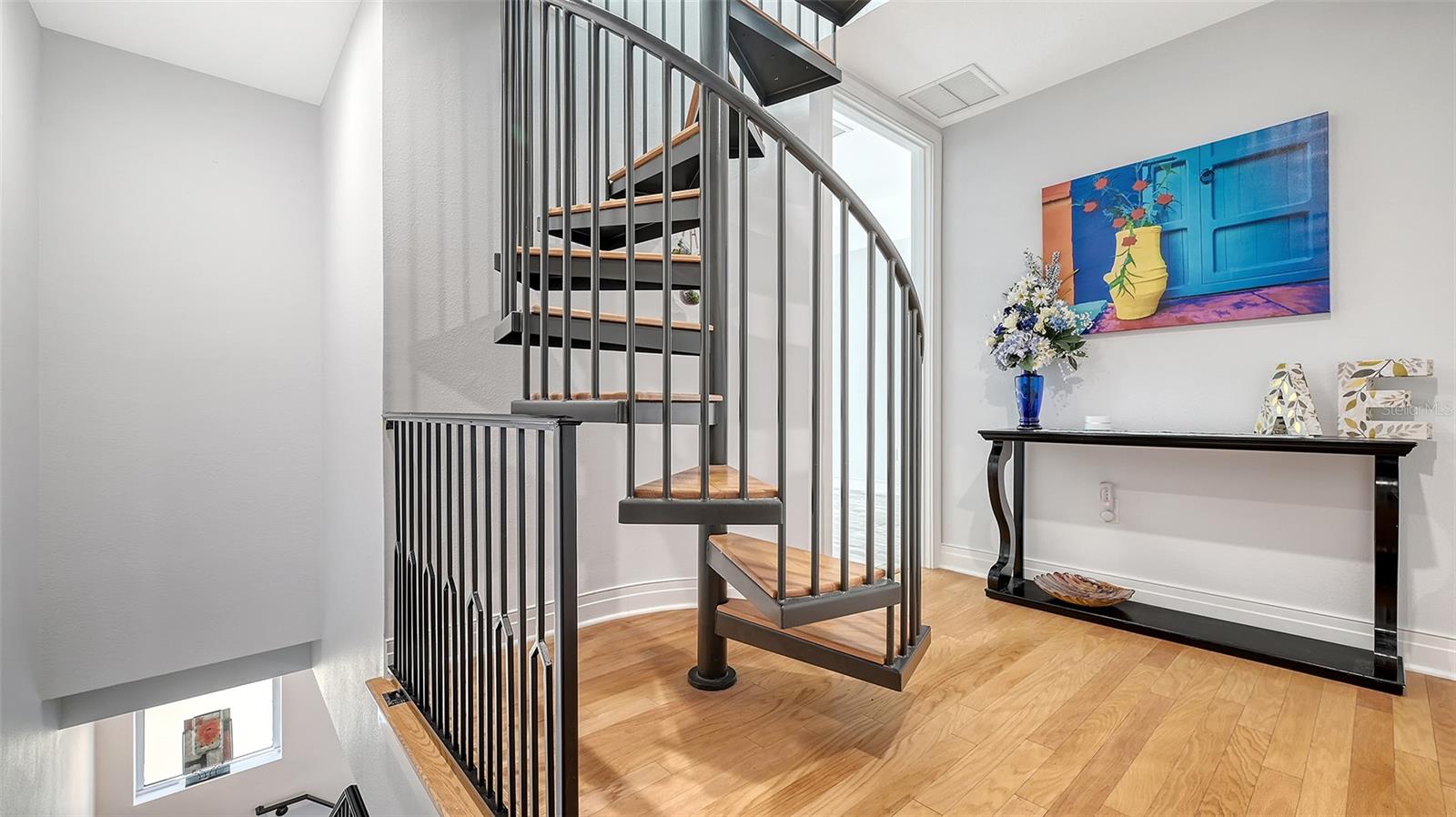 Image 36 of 64 For 235 Cocoanut Avenue 108b