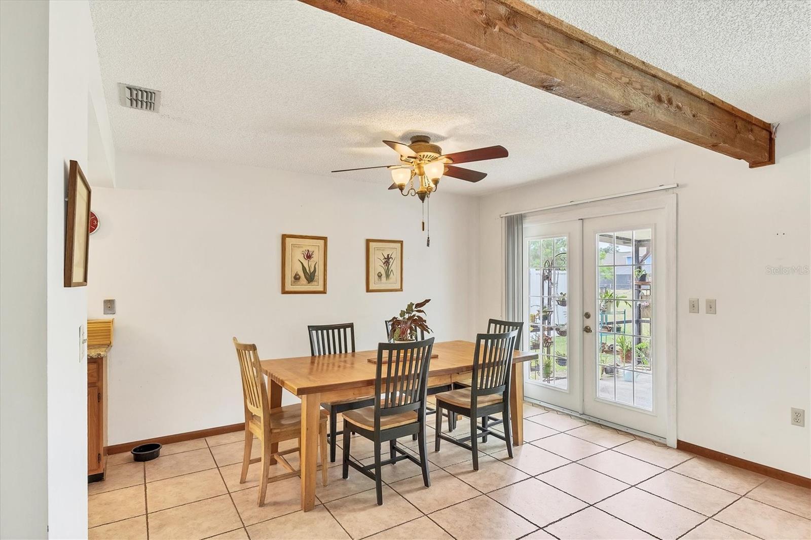 Image 15 of 36 For 8160 Glenbrooke Court