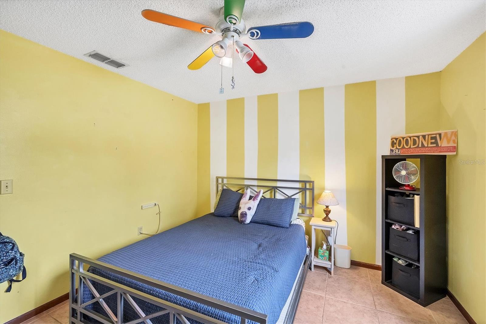 Image 22 of 36 For 8160 Glenbrooke Court