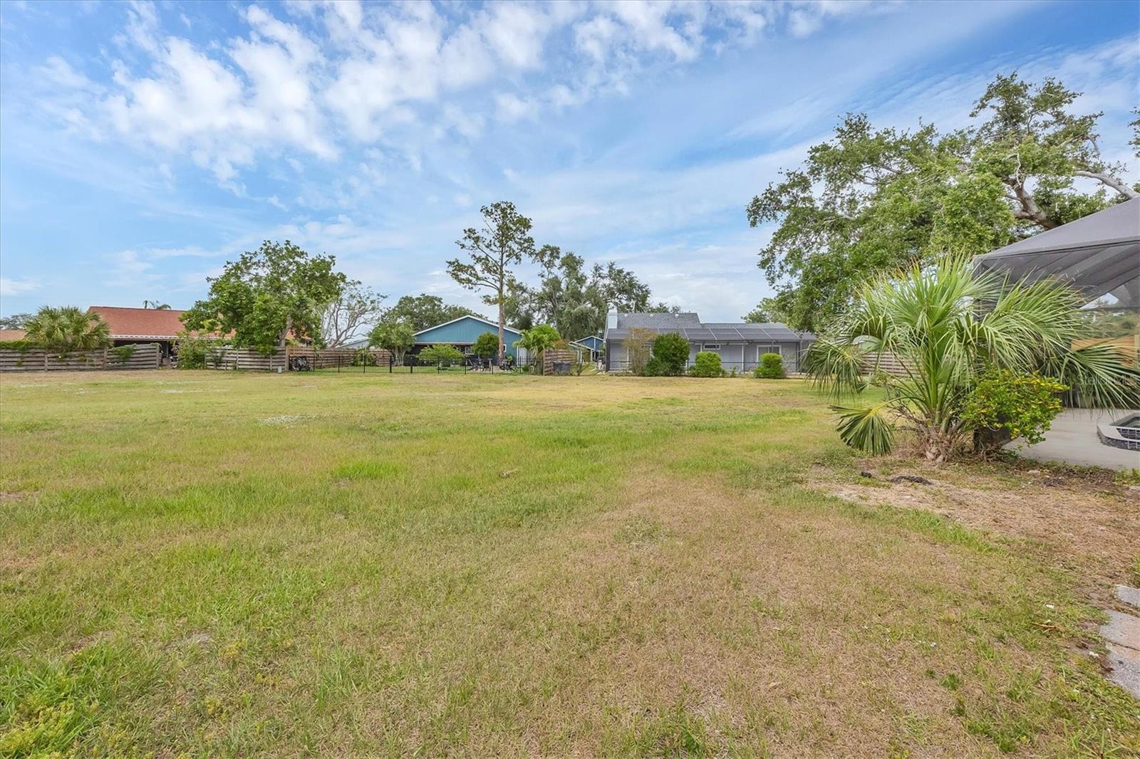 Image 33 of 36 For 8160 Glenbrooke Court