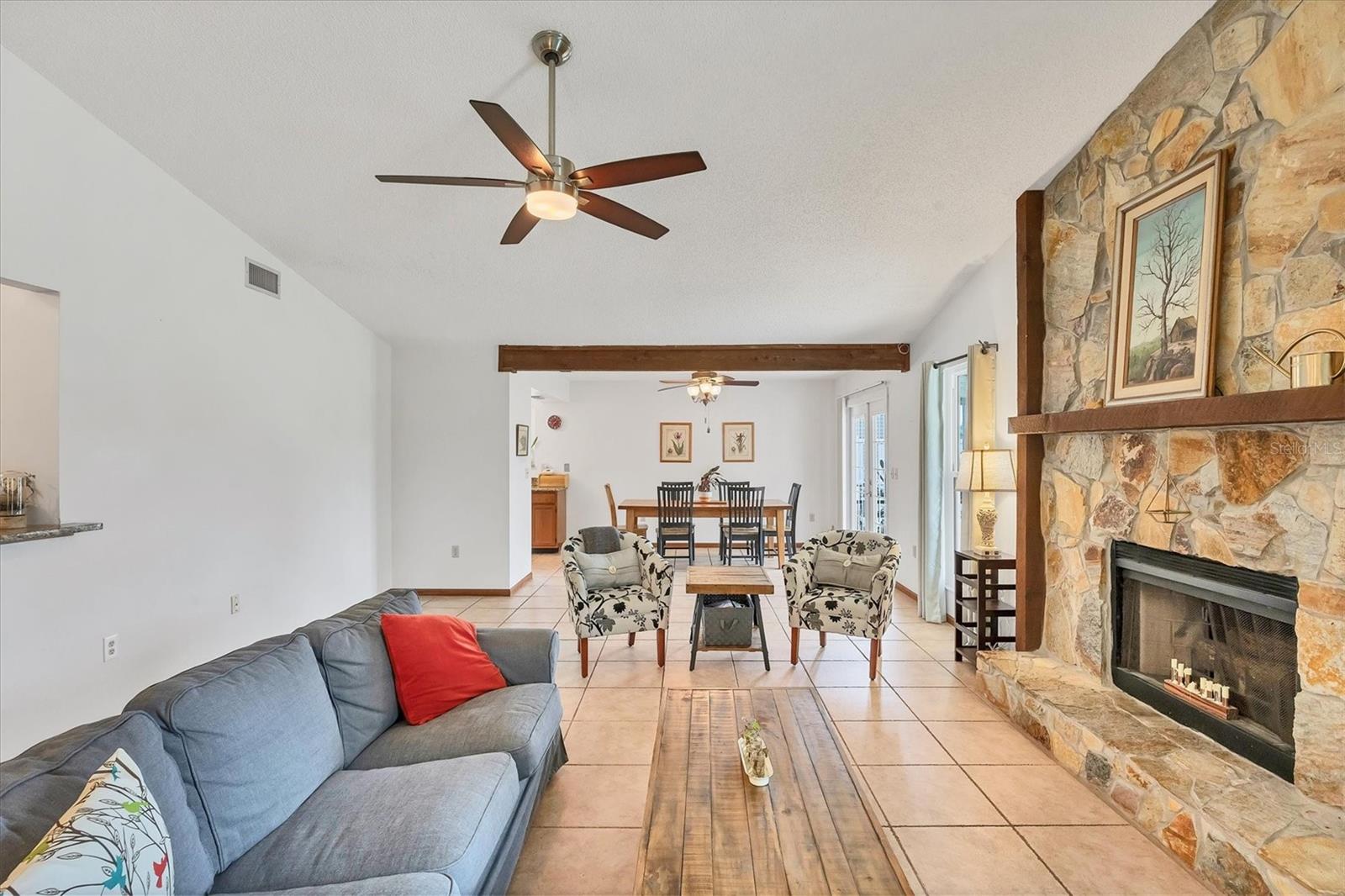 Image 7 of 36 For 8160 Glenbrooke Court