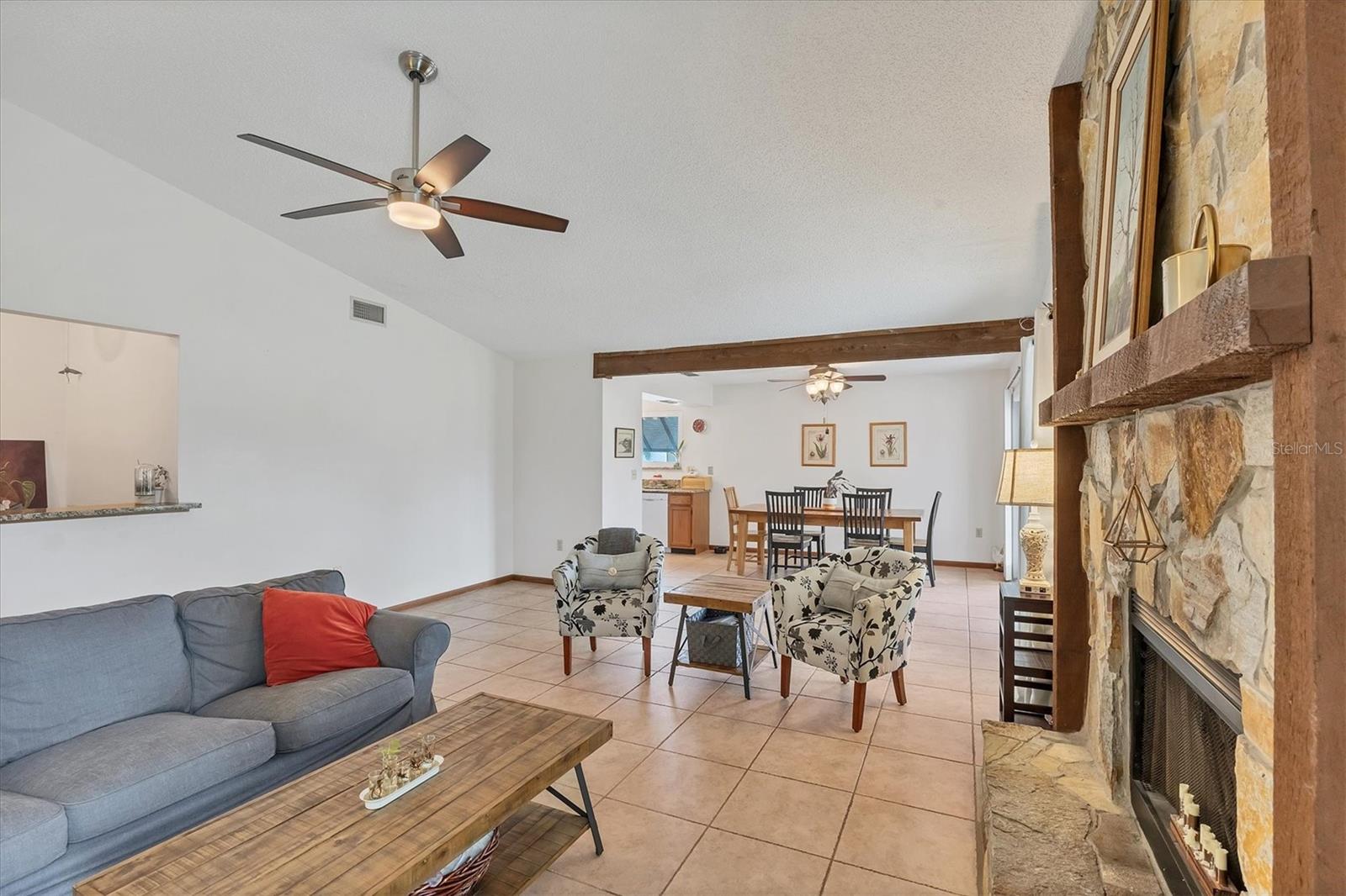 Image 8 of 36 For 8160 Glenbrooke Court